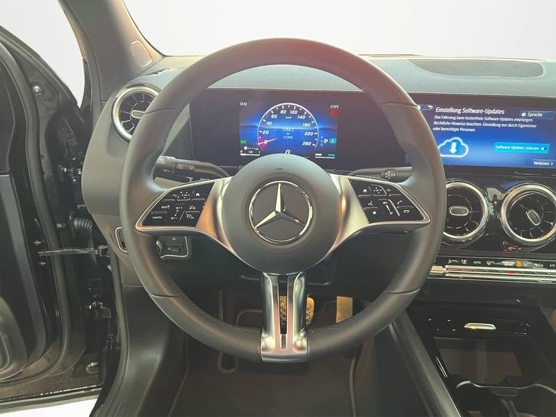 Mercedes-Benz GLA 200 PROGRESSIVE DISTRONIC MBUX KLIMA SHZ ProgressiveH247 GLA 200 PROGRESSIVE DISTRONIC MBUX KLIMA SHZ Progressive