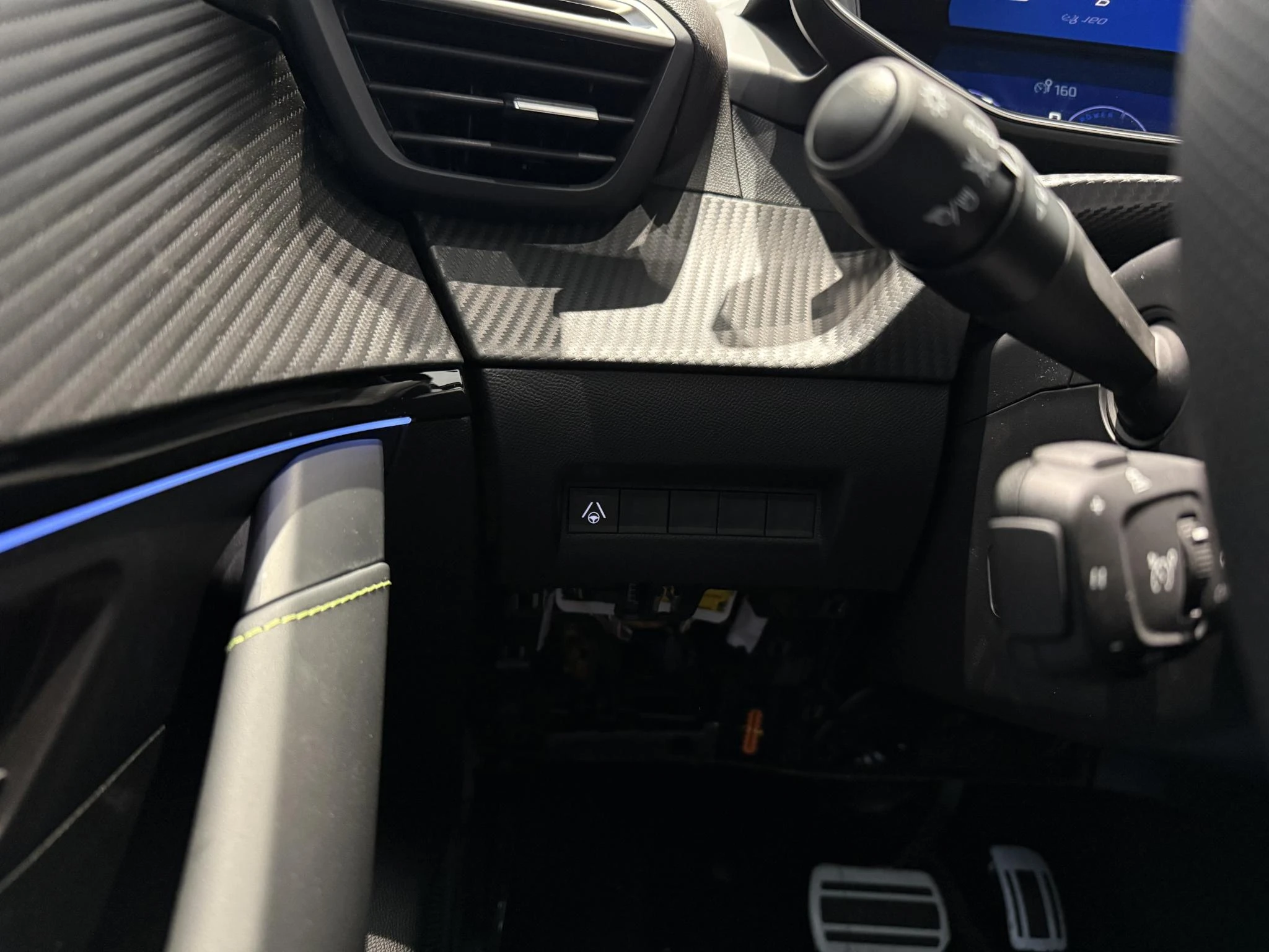 Peugeot-208-image-13
