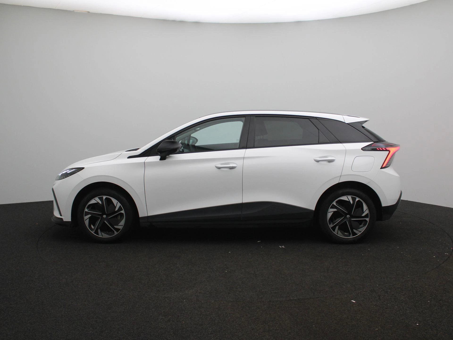MG-MG4 EV-image-3