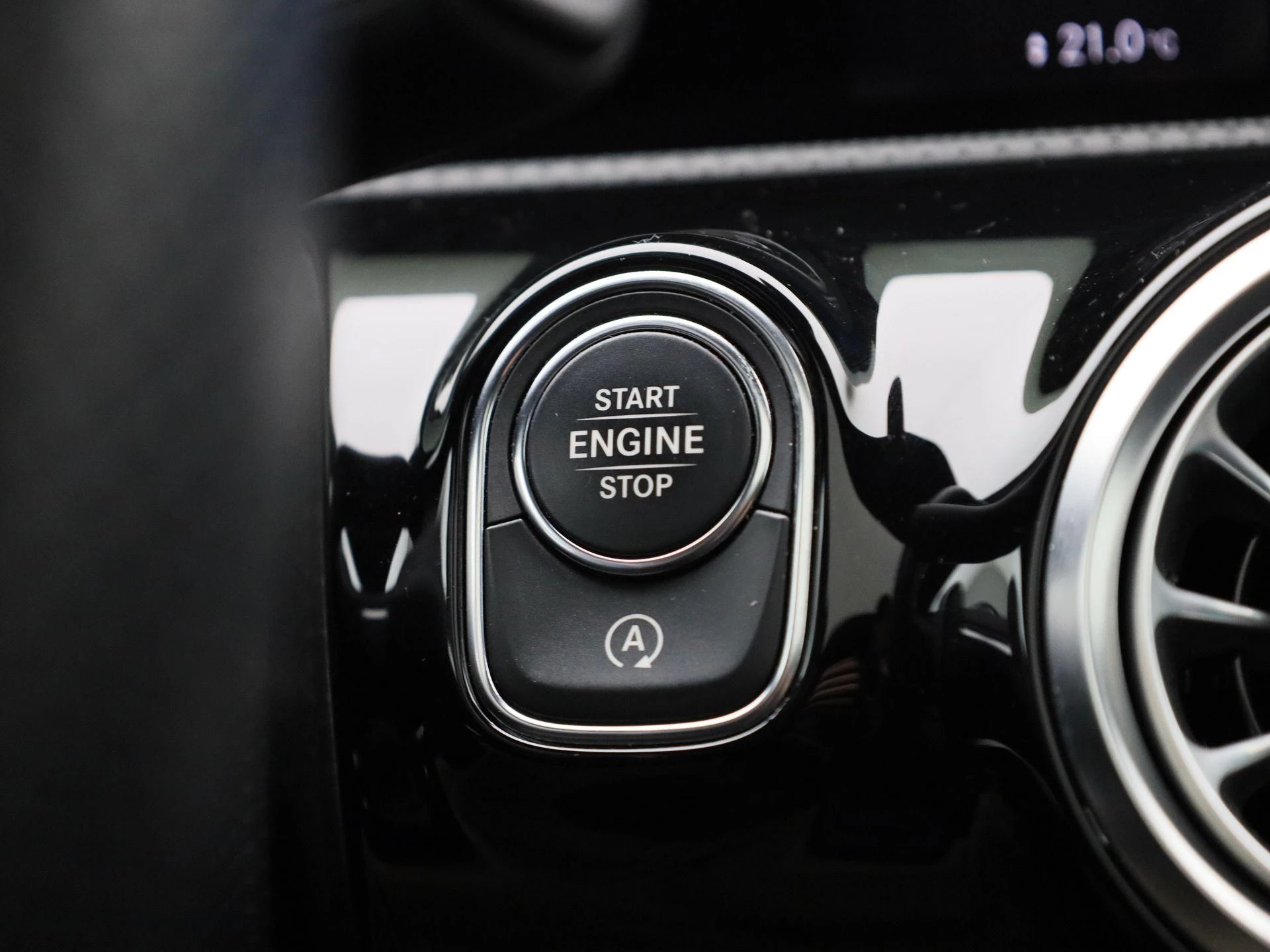Mercedes-Benz CLA 200 Business Solution AMG