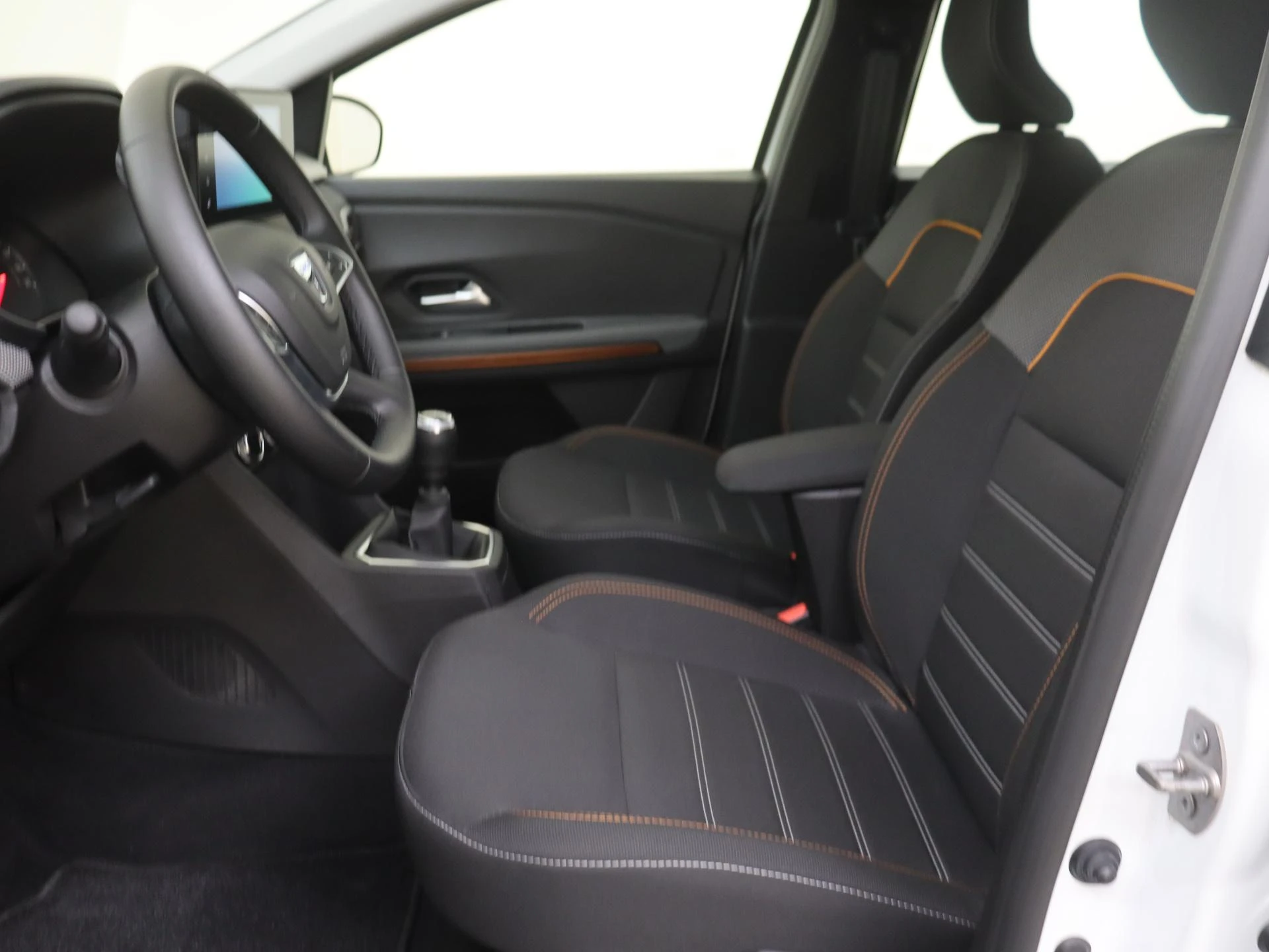 Dacia-Sandero Stepway-image-15