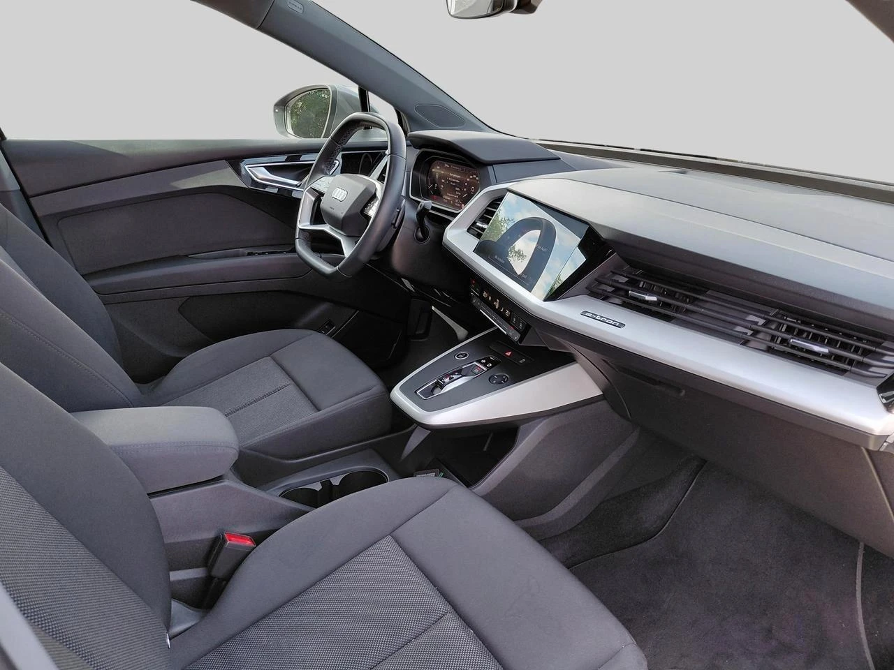 Audi-Q4 e-tron-image-14