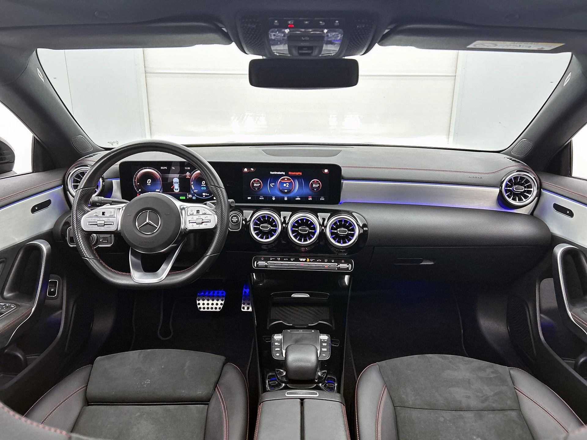 Mercedes-Benz CLA 250 e AMG Line