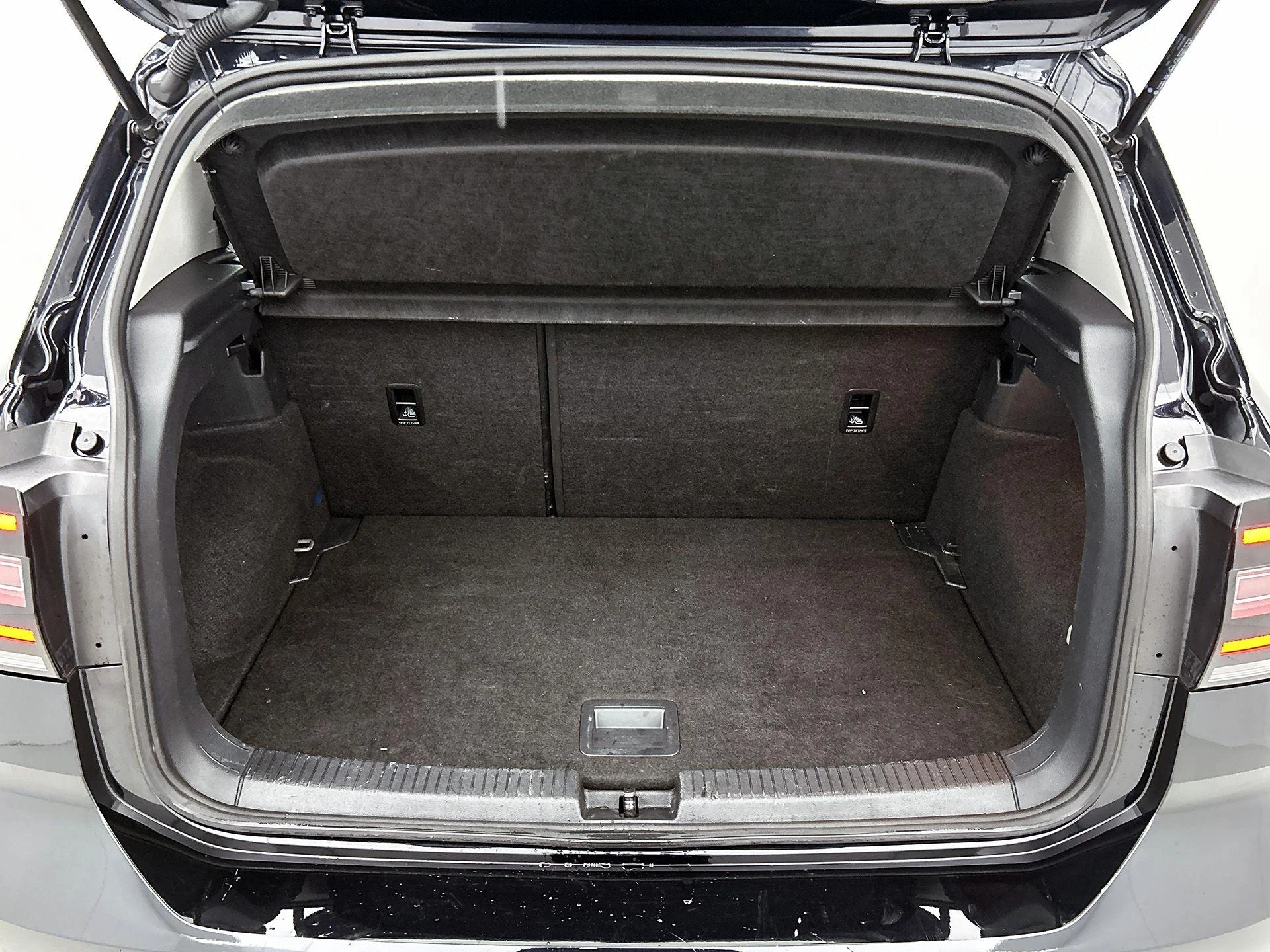 Volkswagen-T-Cross-image-25