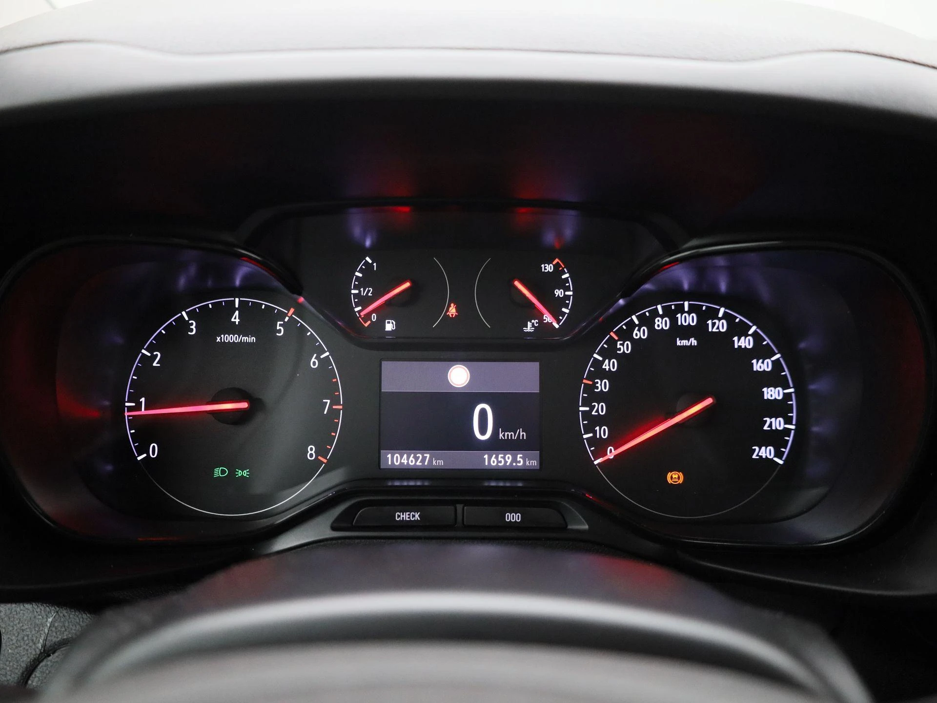 Opel-Combo Life-image-15