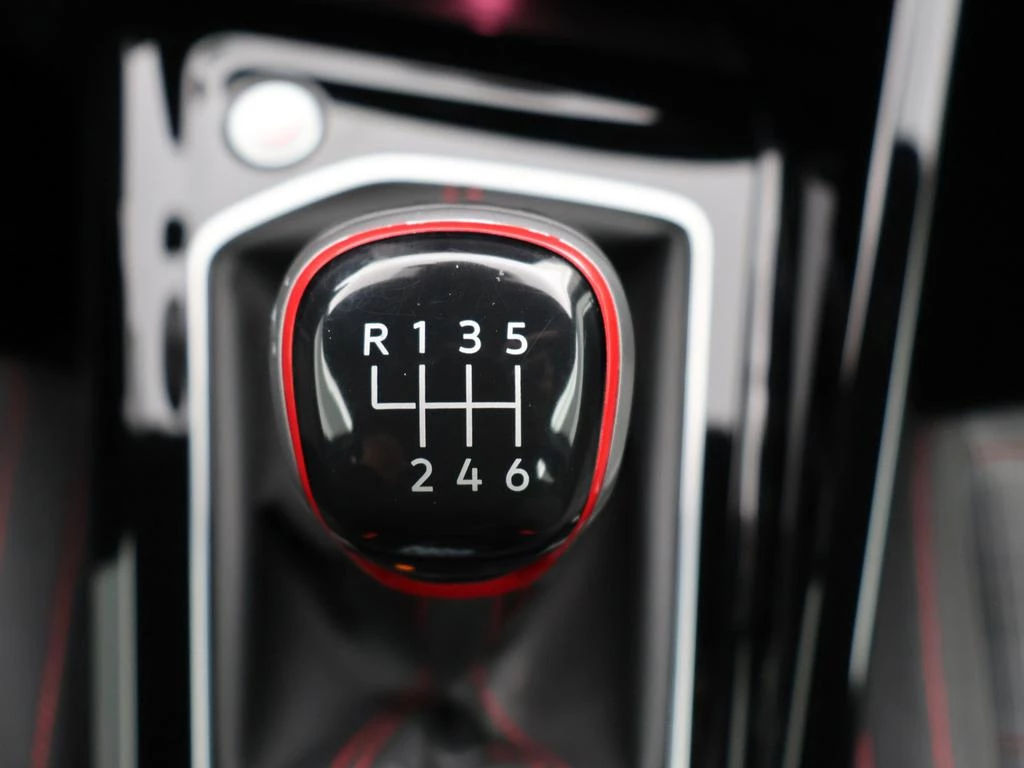 Volkswagen Golf VIII GTI Golf 2.0TSI GTI *SPORTZETELS*CRUISE*VIRTUAL COCKPIT*PDC*APP-CONNECT*KEYLESS GO*LED*...*
