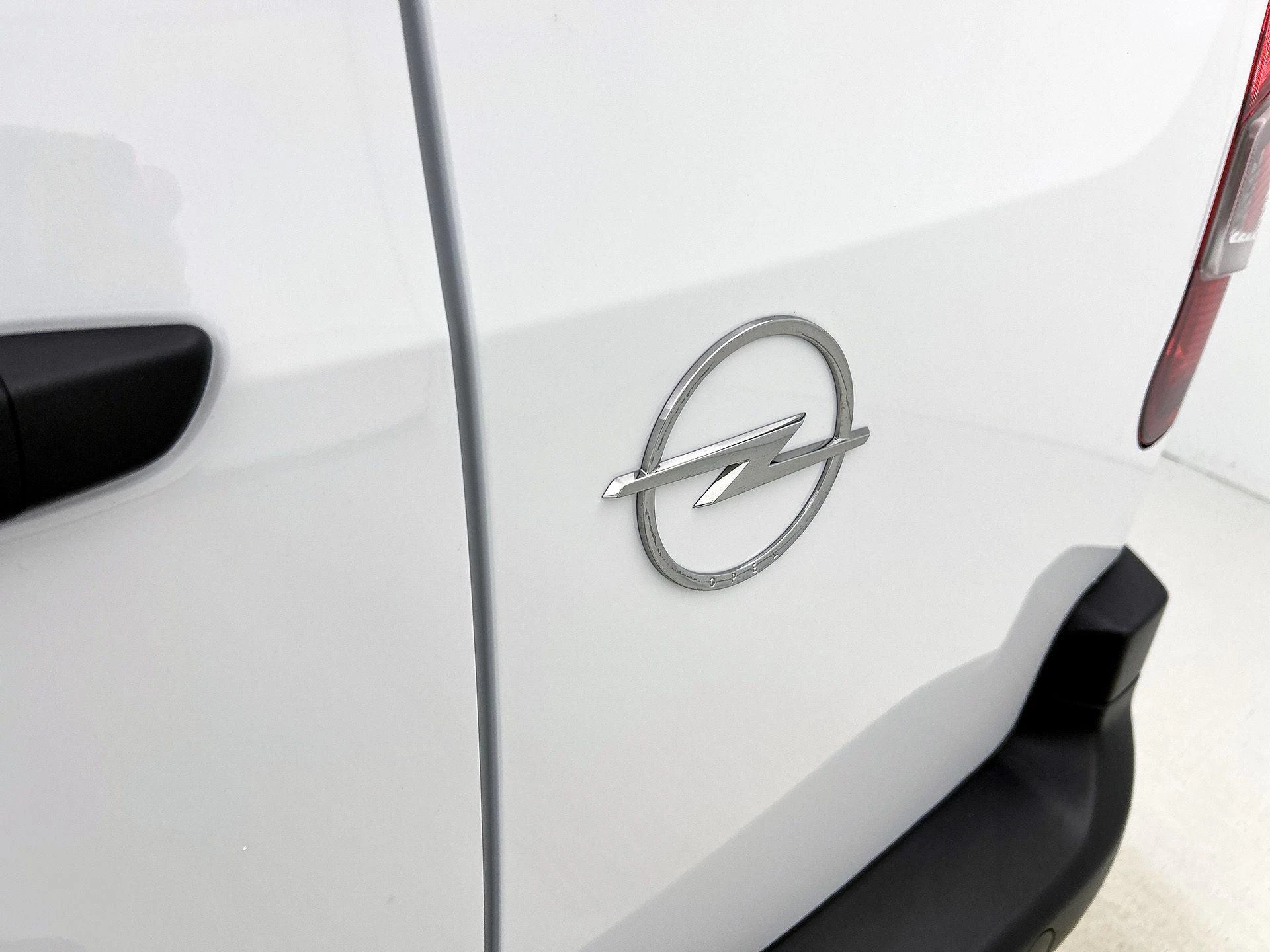 Opel-Combo-e-image-16