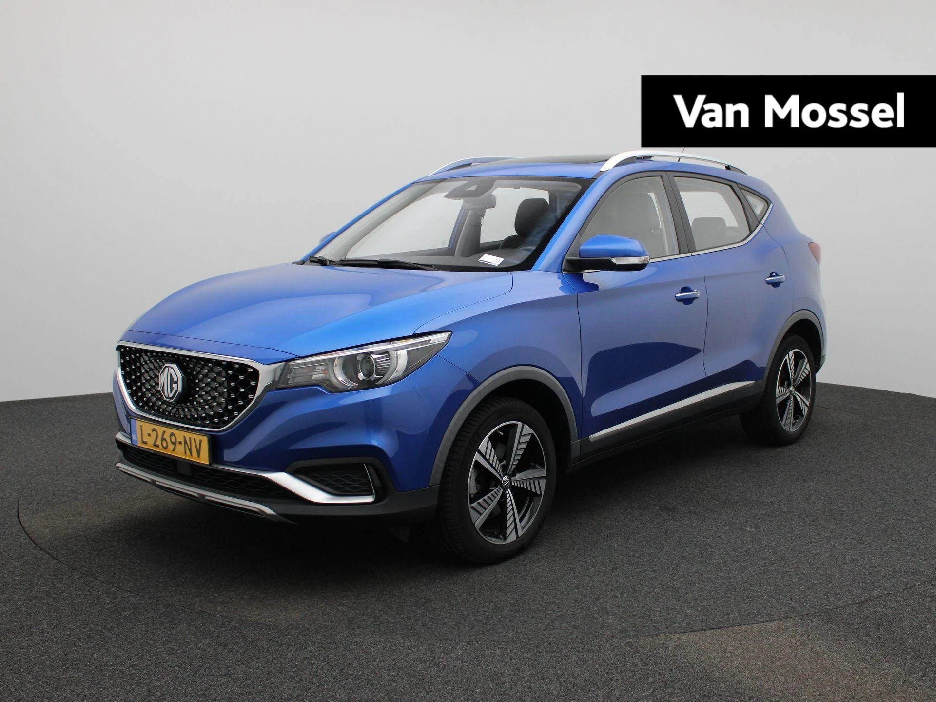 MG-ZS EV-image-0