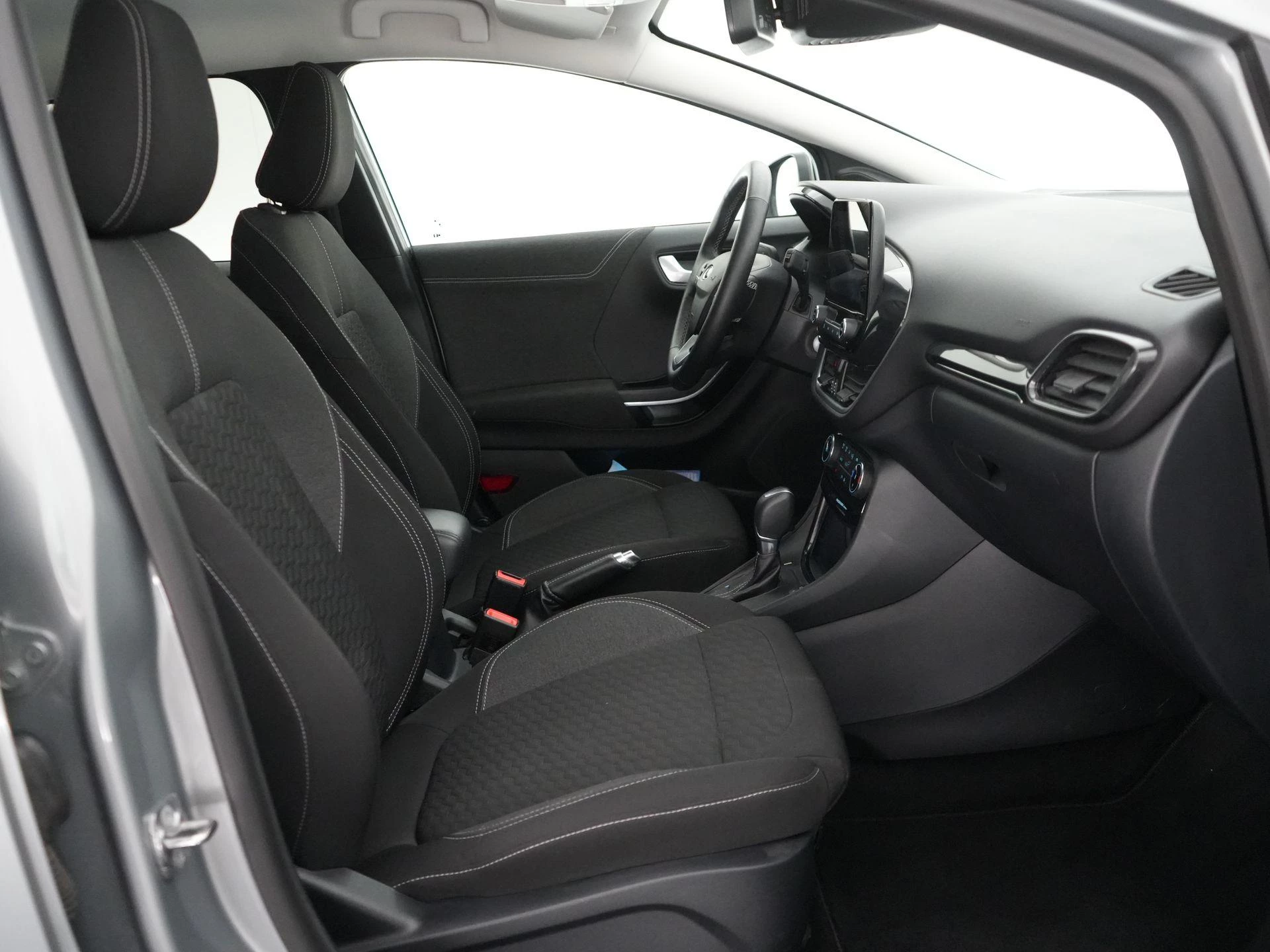 Ford Puma 1.0i Ecoboost MHEV 92kW Aut. Titanium
