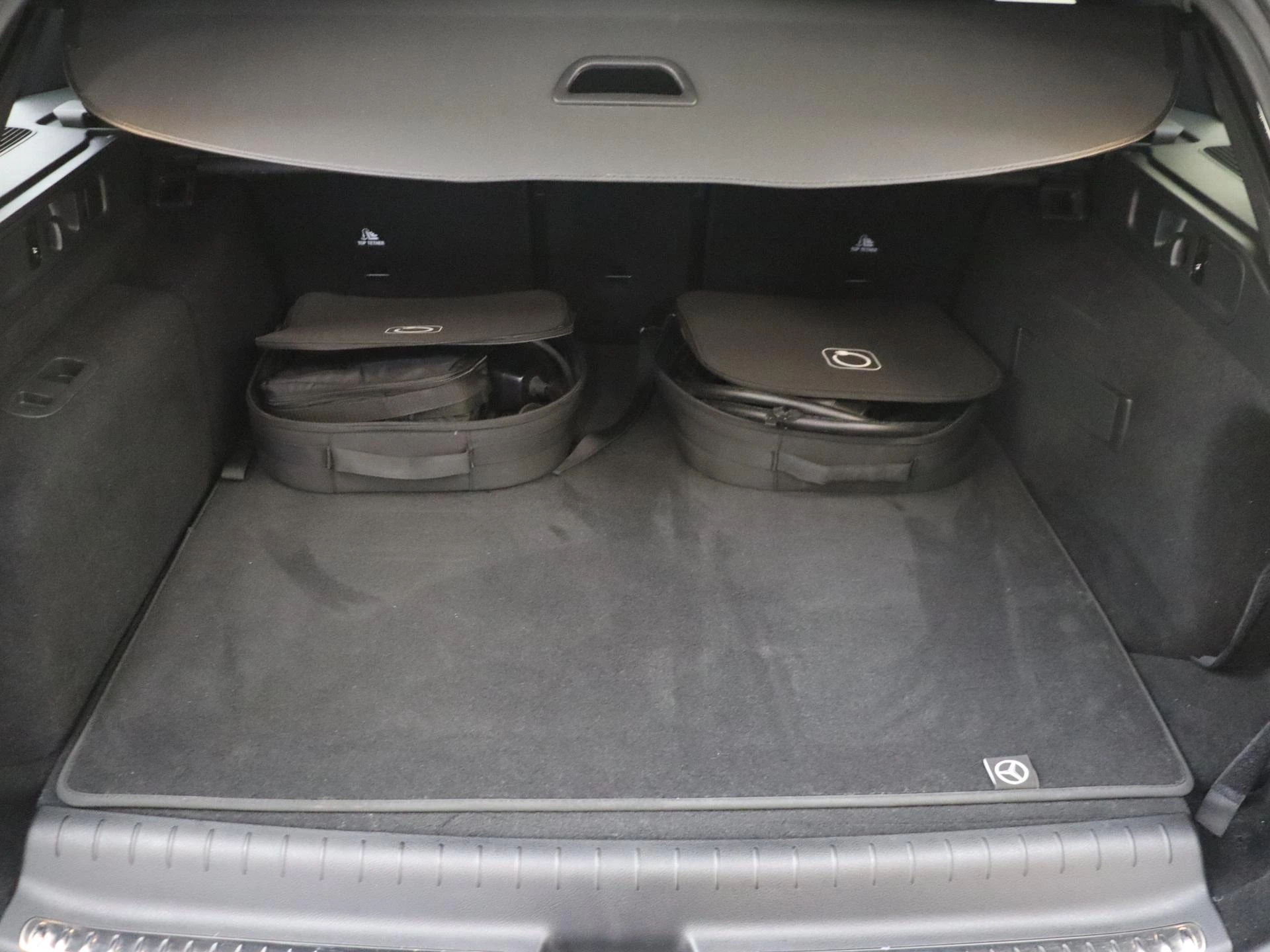 Mercedes-Benz-C-Klasse-image-26