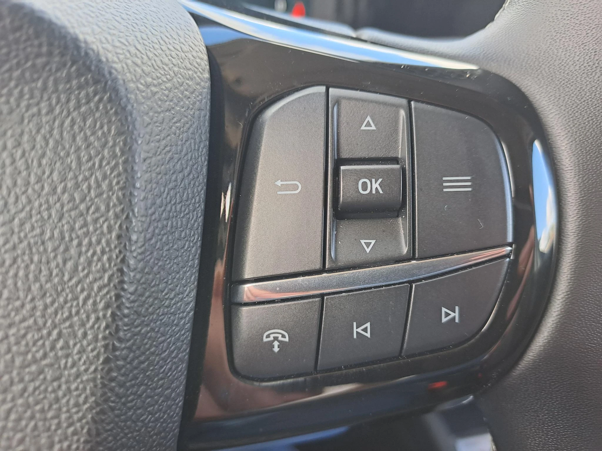 Ford-E-Transit-image-18