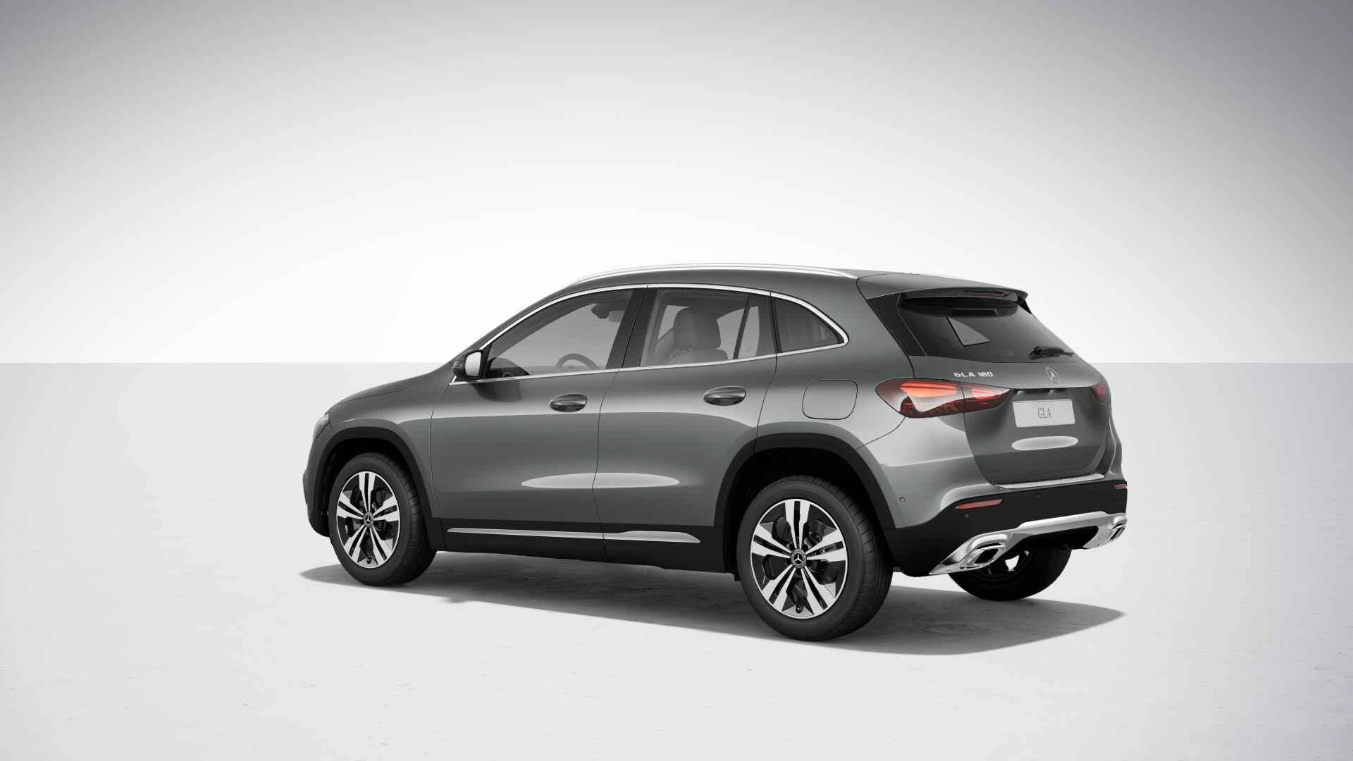Mercedes-Benz-GLA-image-2