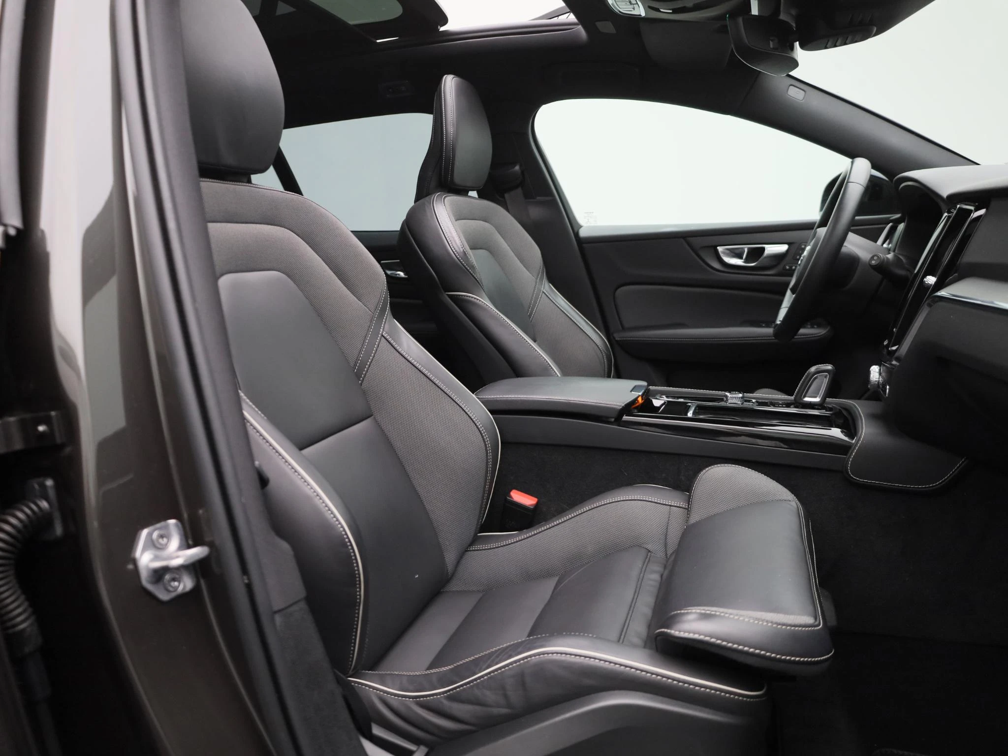 Volvo-V60-image-36