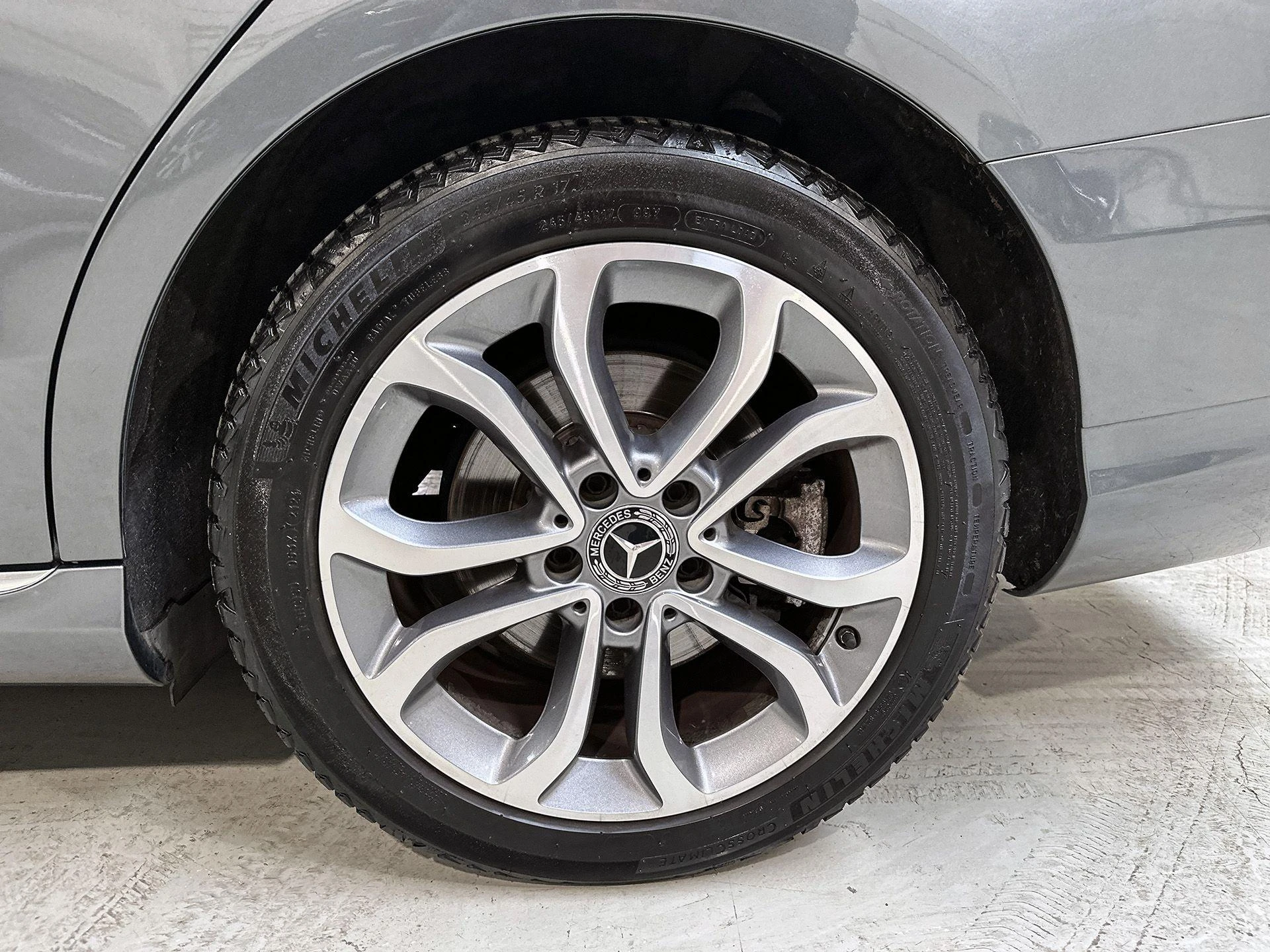 Mercedes-Benz-C-Klasse-image-29