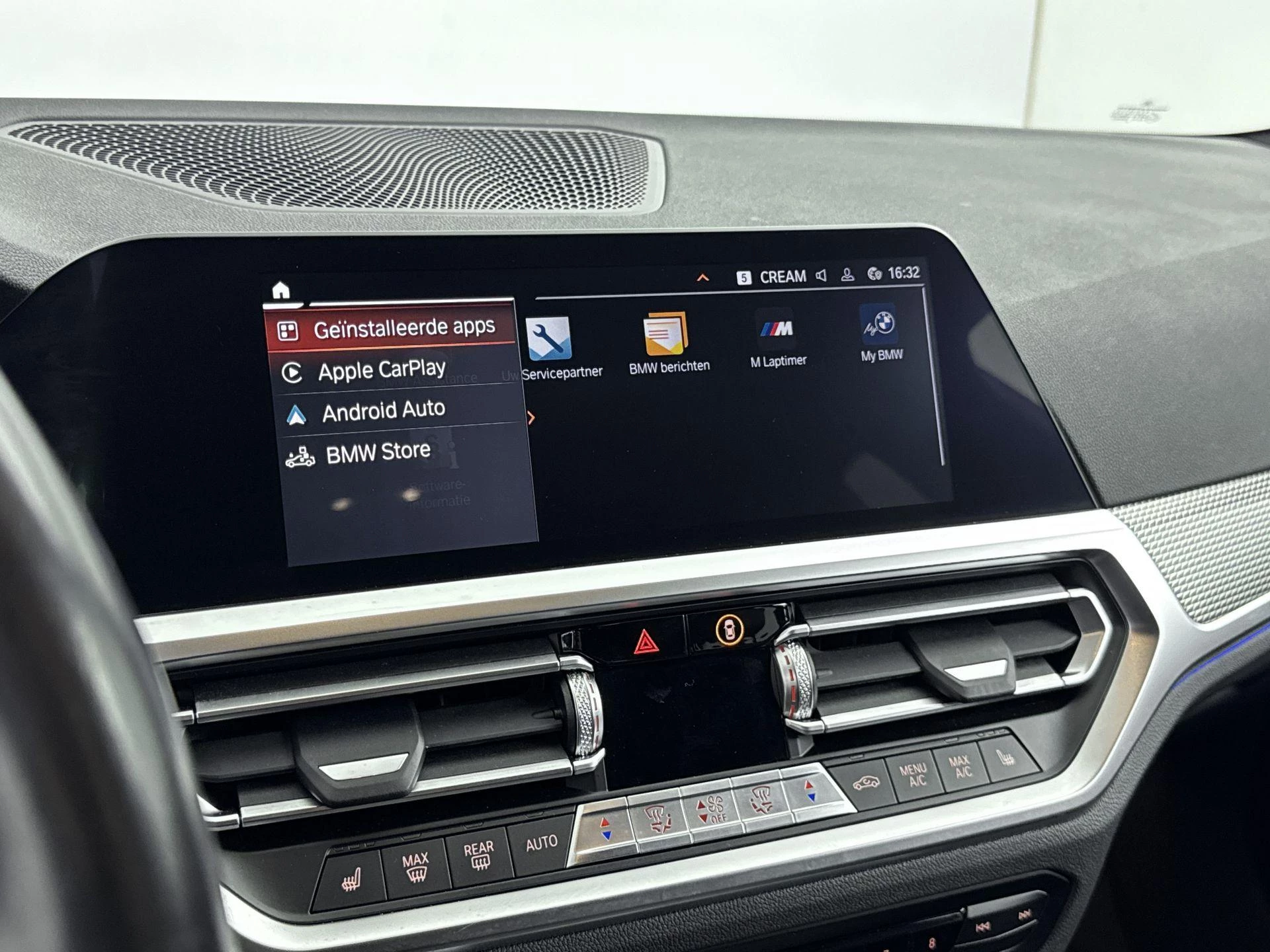 BMW 3 Serie Touring 320i Executive Edition 184PK