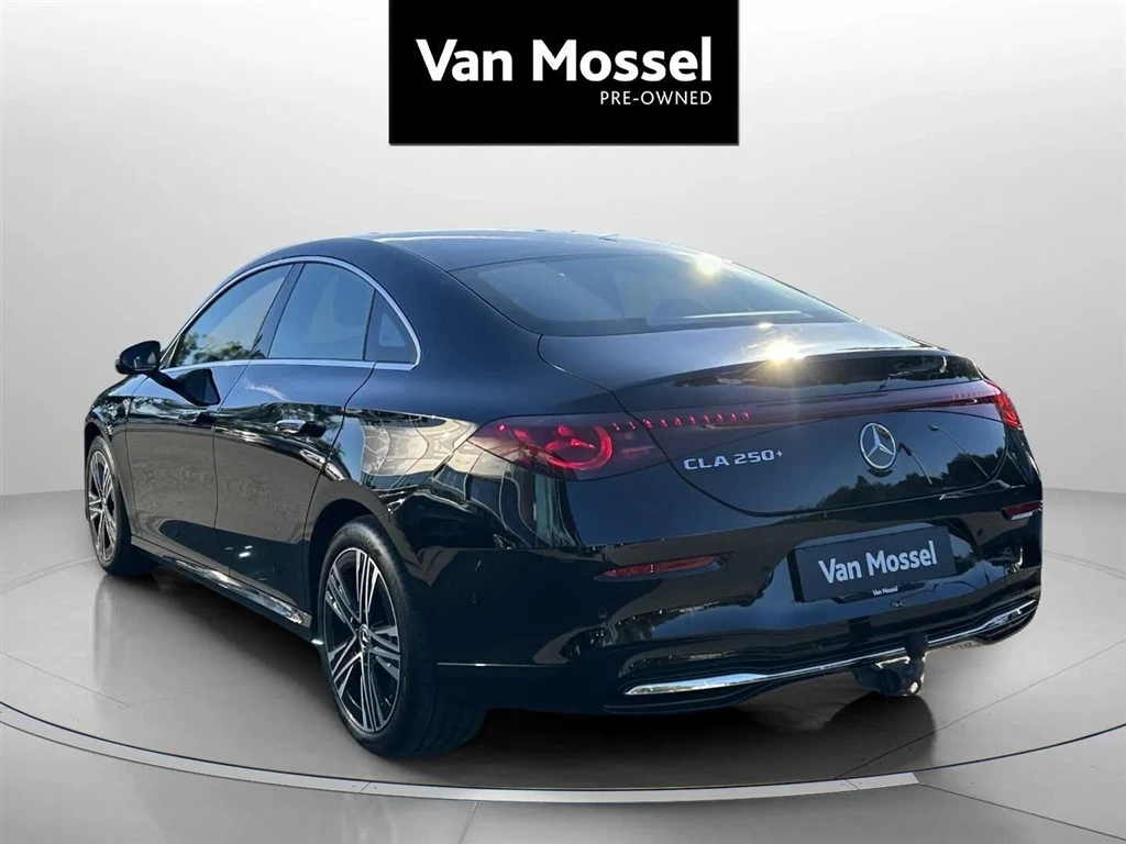 Mercedes-Benz-CLA-image-6