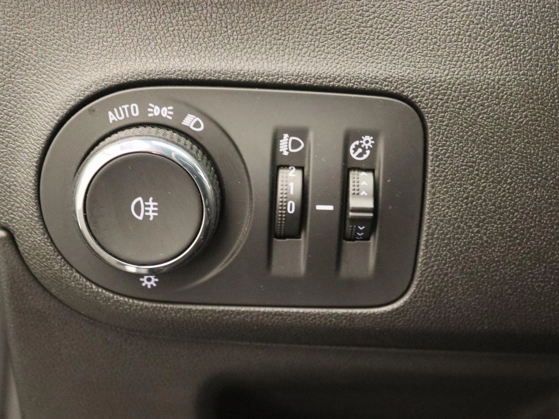 Opel-Crossland X-image-20