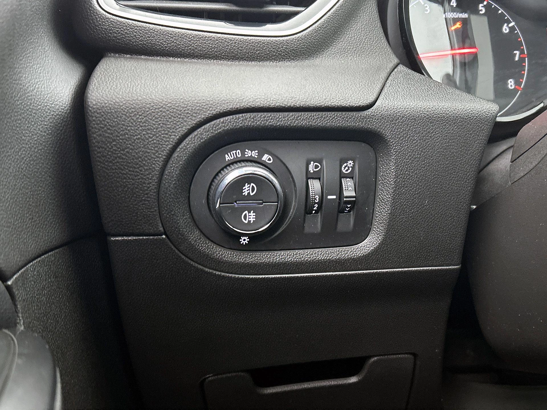 Opel-Grandland X-image-32