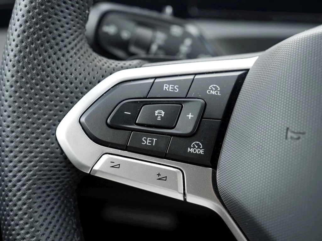 Volkswagen Tiguan 1.5 TSI DSG eHybrid R-Line AHK/BlackStyle