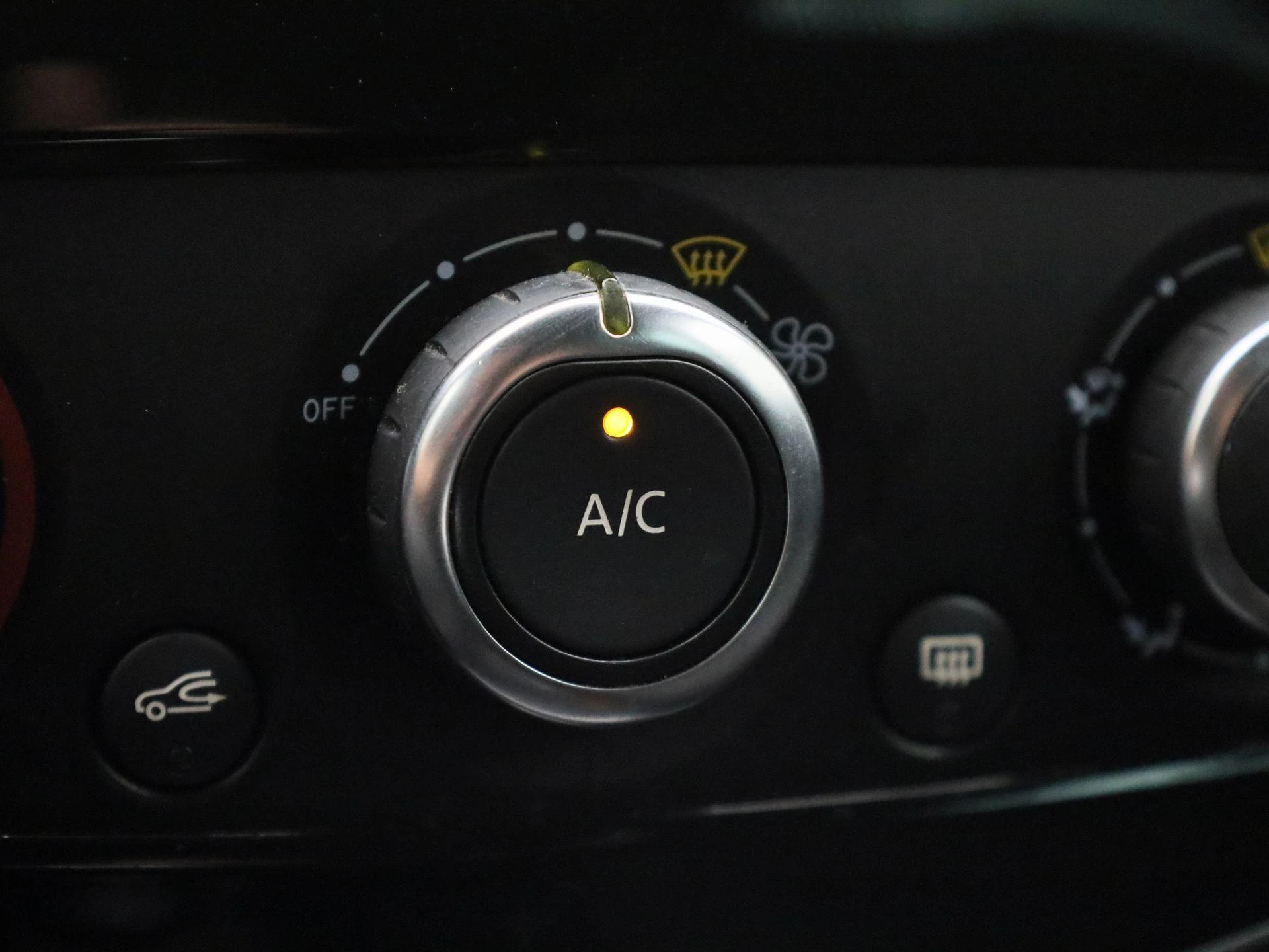 Renault-Clio-image-20
