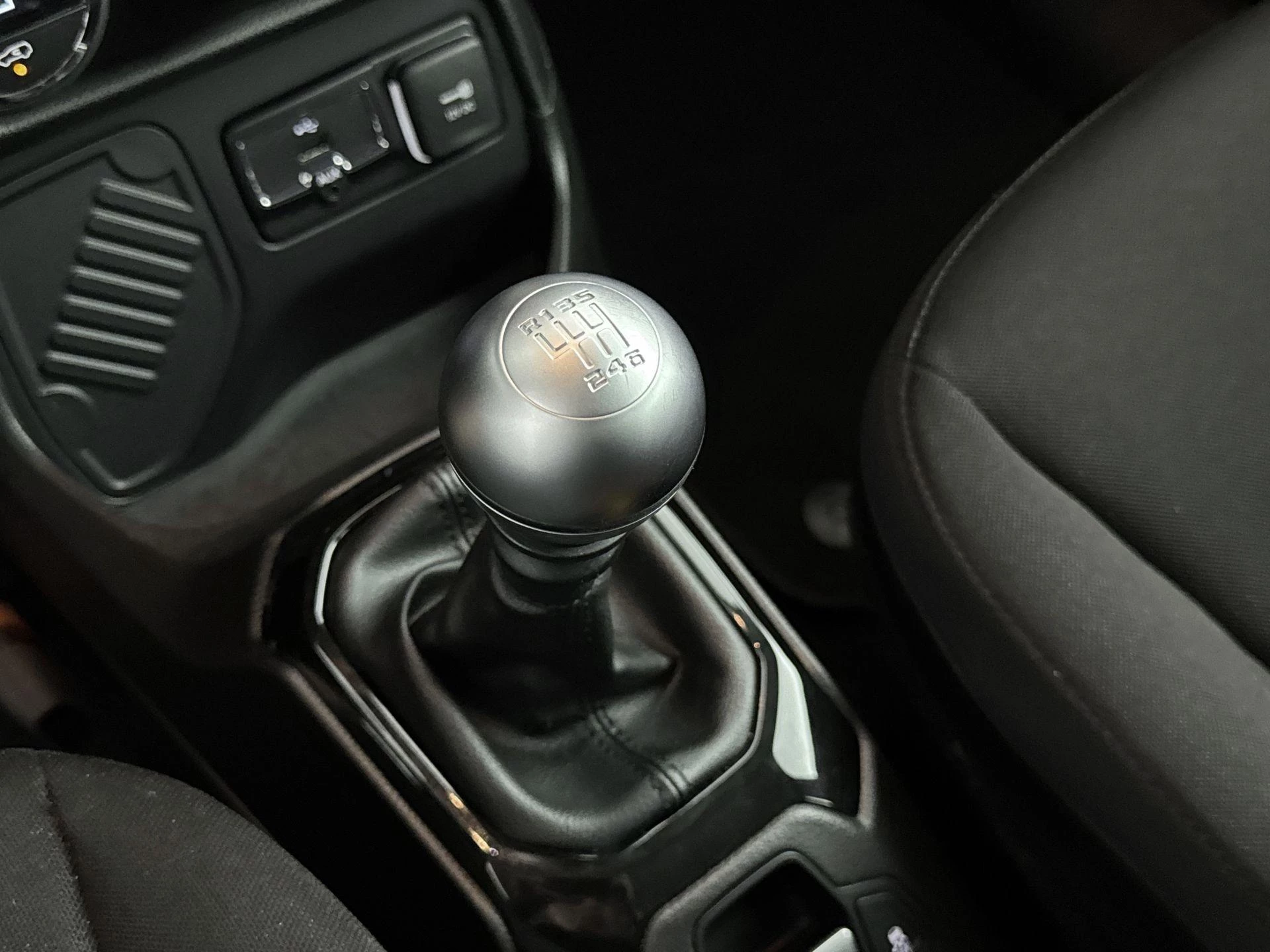 Jeep Renegade 1.4 MultiAir 165 Pk Limited