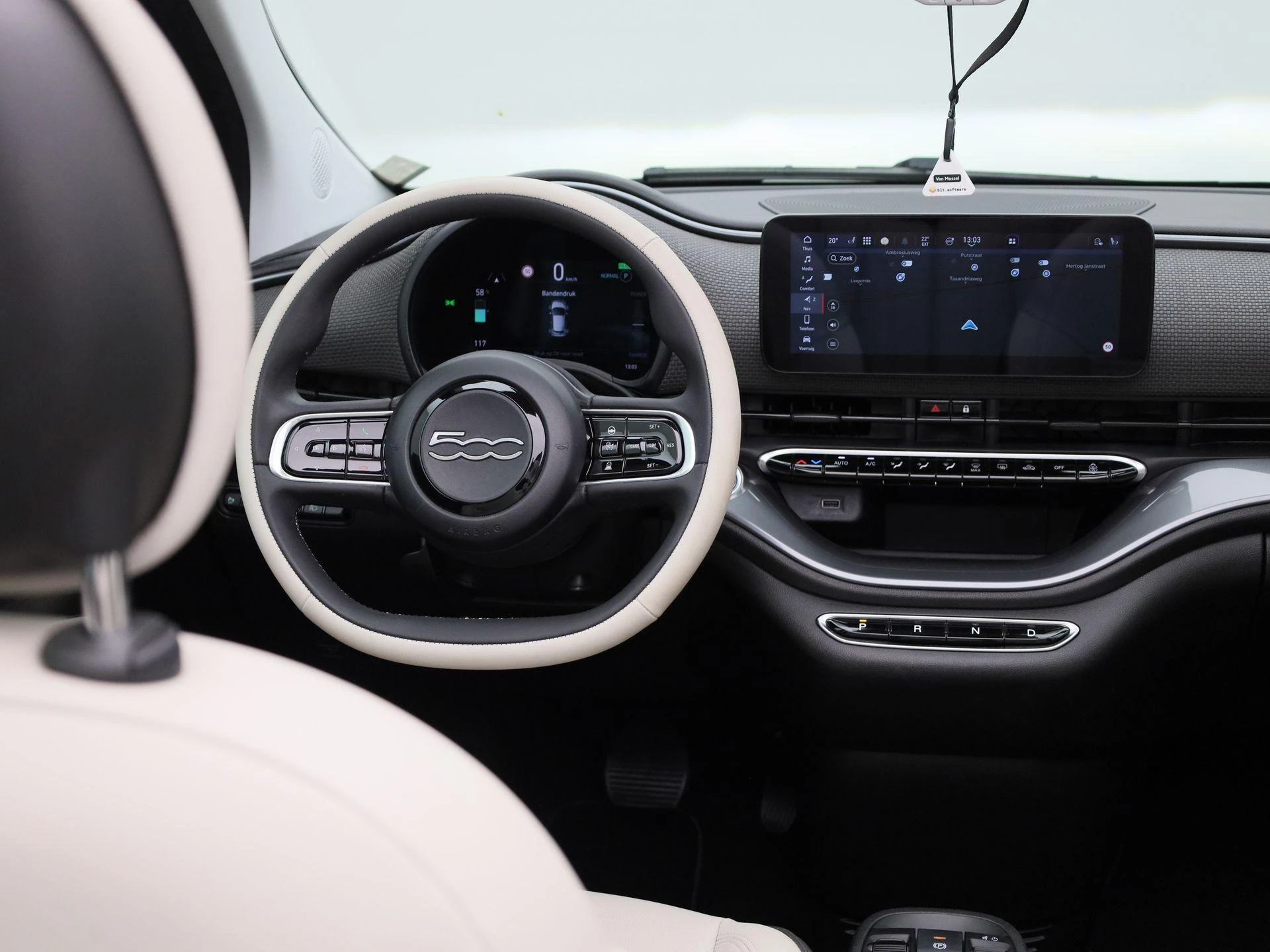 Fiat-500e-image-6