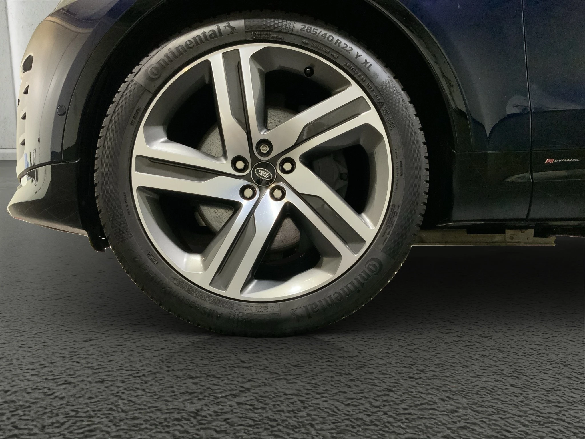Land Rover-Discovery-image-8
