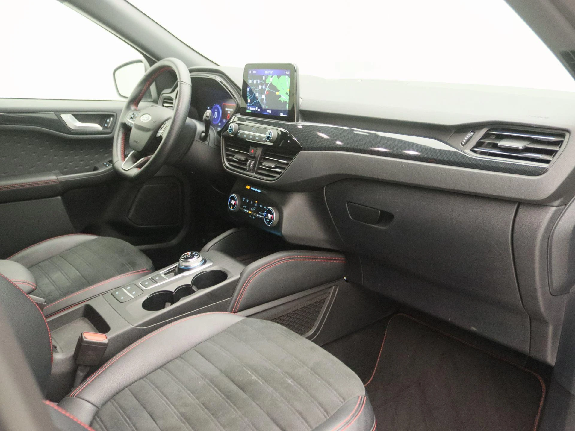 Ford-Kuga-image-25