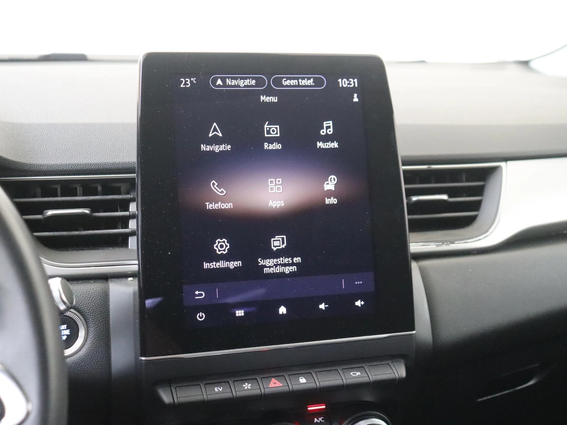 Renault-Captur-image-14