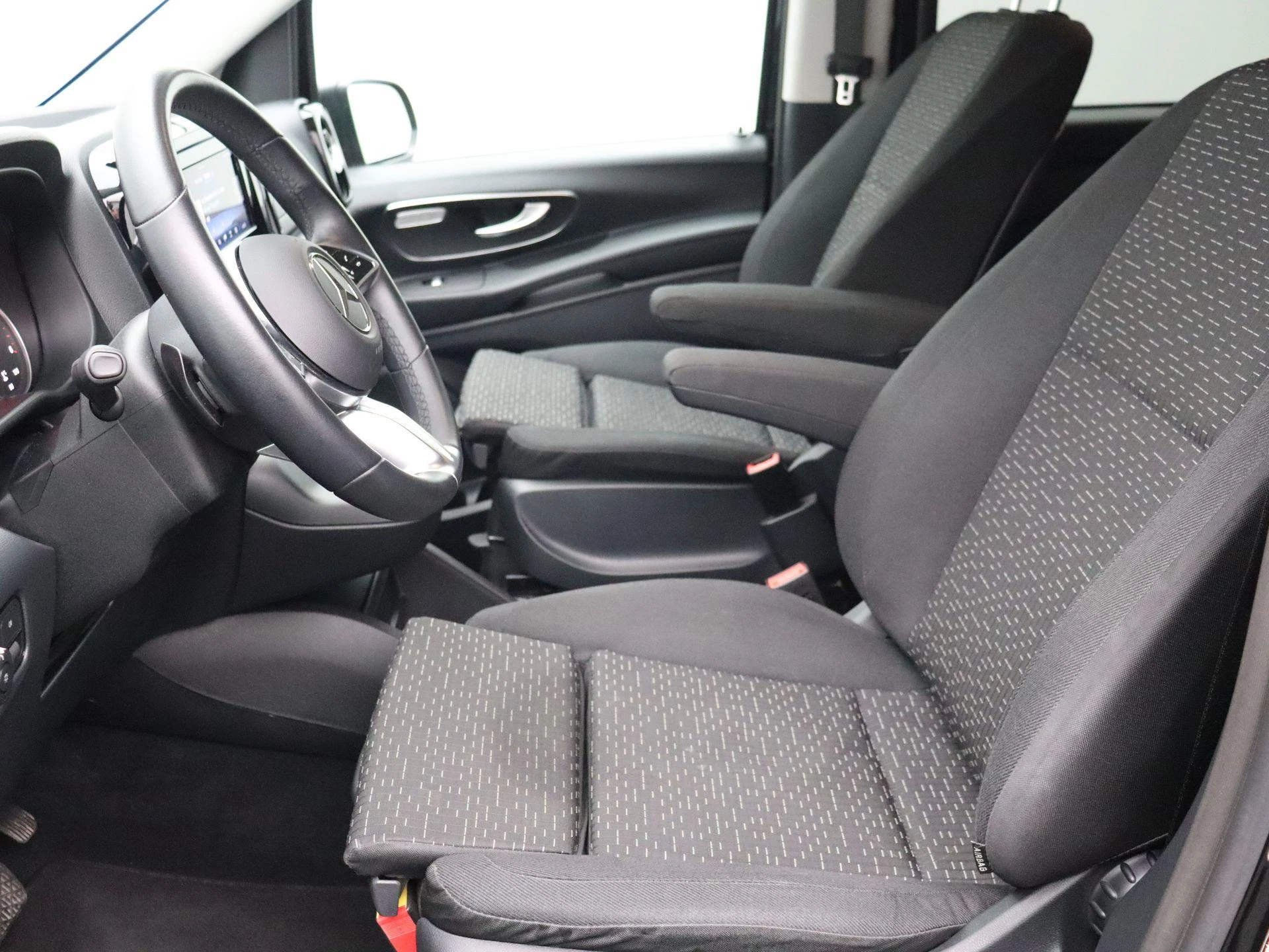 Mercedes-Benz Vito Tourer 124 L2 + DUBBEL CABINE + SPORTPAKKET +