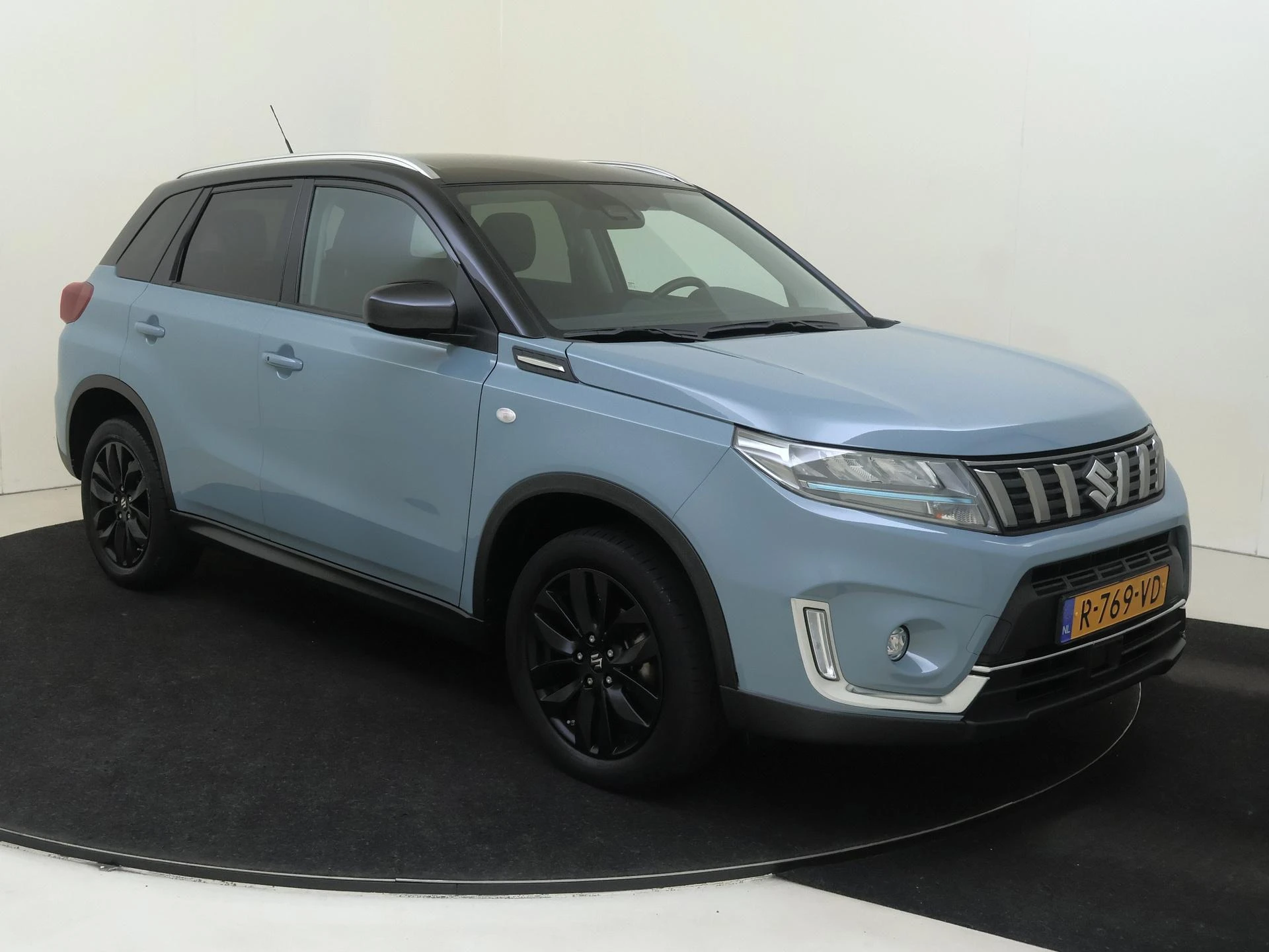 Suzuki-Vitara-image-1