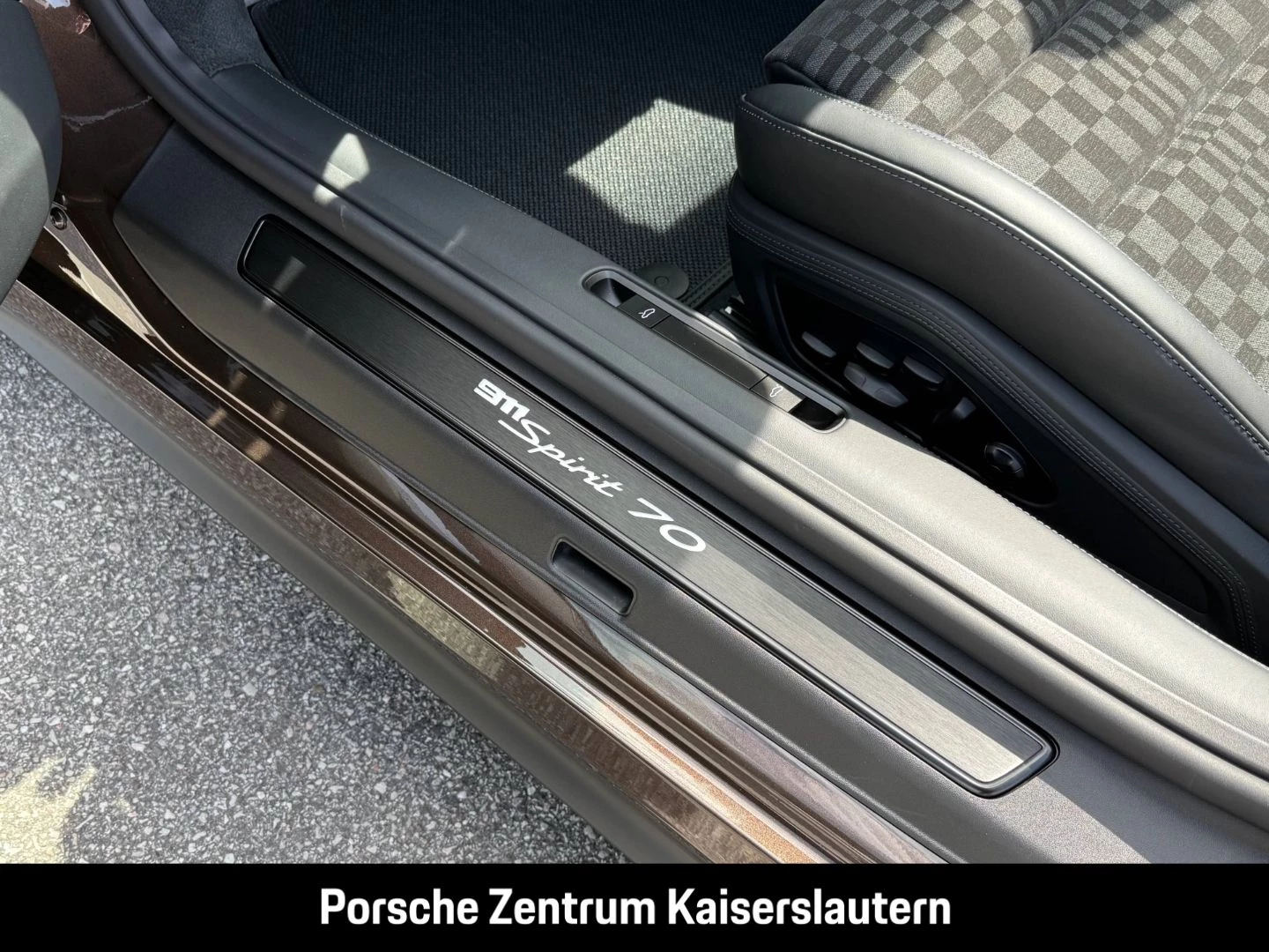 Porsche 911 992 Spirit 70 Burmester Clubleder InnoDrive spirit 70