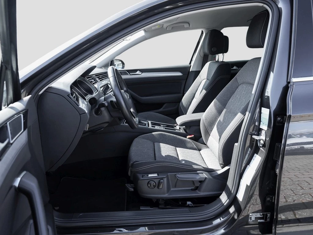 Volkswagen Passat Variant 2.0 TDI DSG Business *IQ-Drive*Navi*App-Conn*Travel-Assist*Kamera*230Volt Steckdose*u