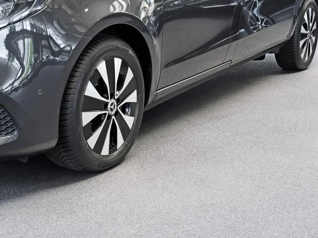 Mercedes-Benz-V-Klasse 220-image-5