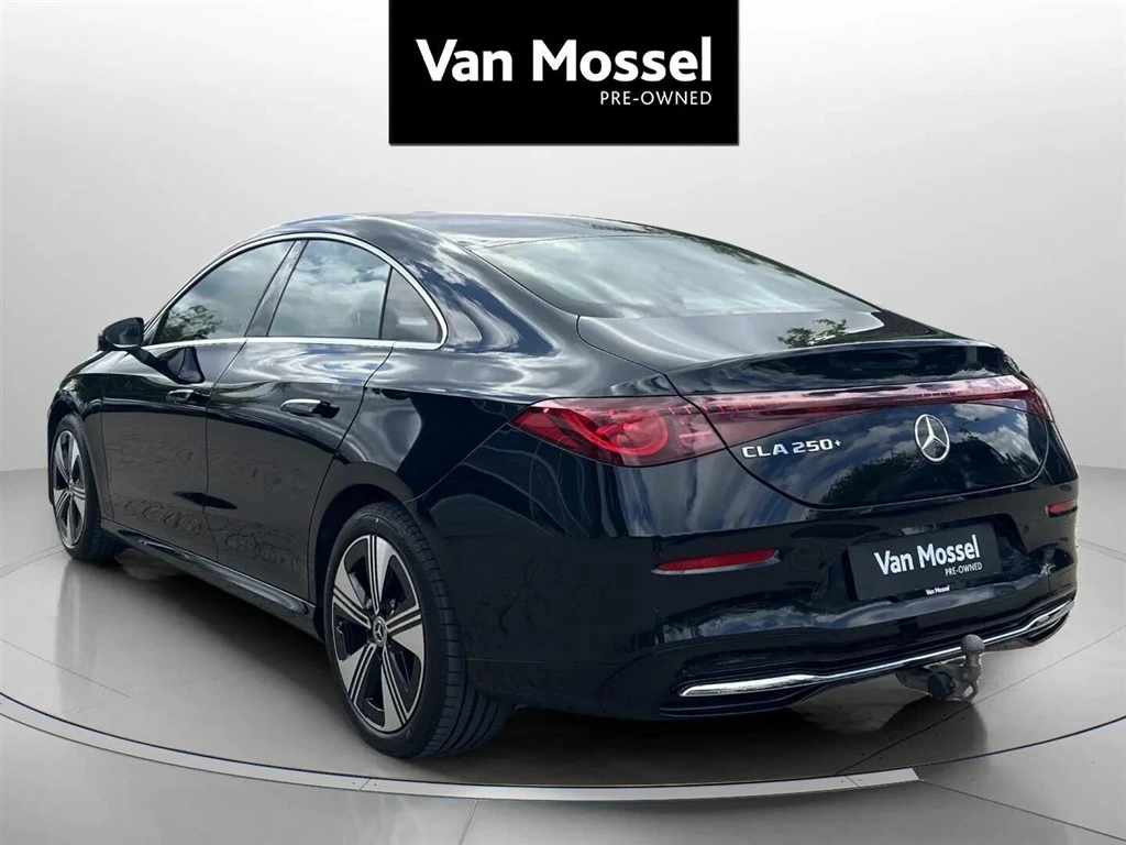 Mercedes-Benz-CLA-image-6