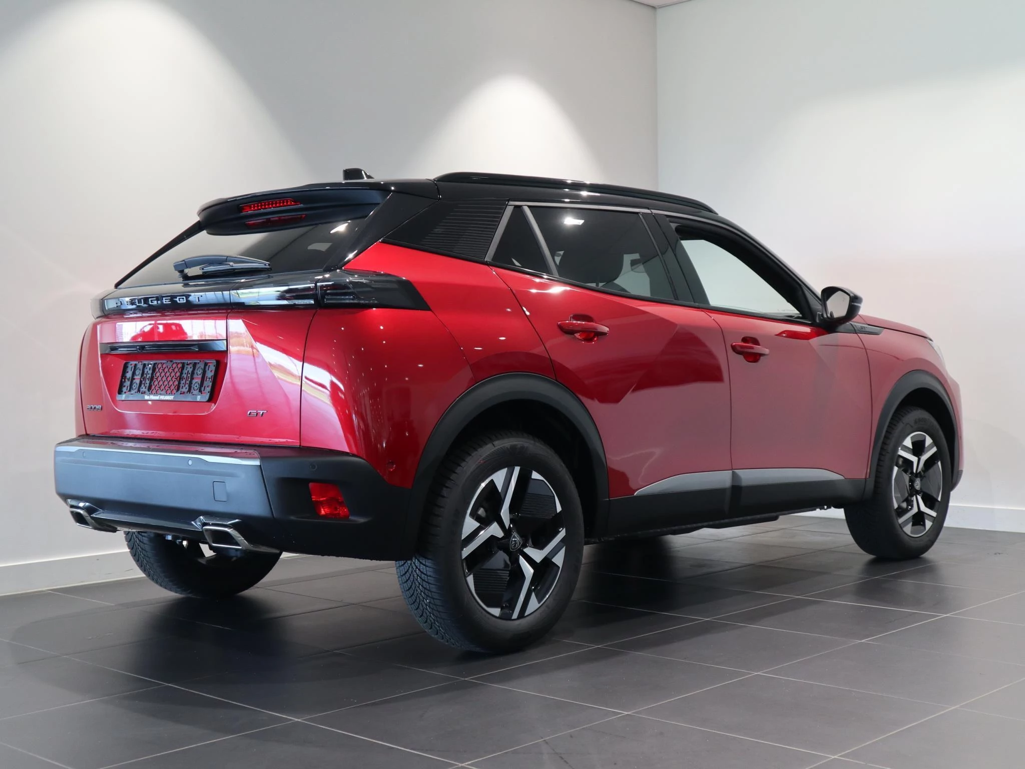 Peugeot-e-2008-image-7