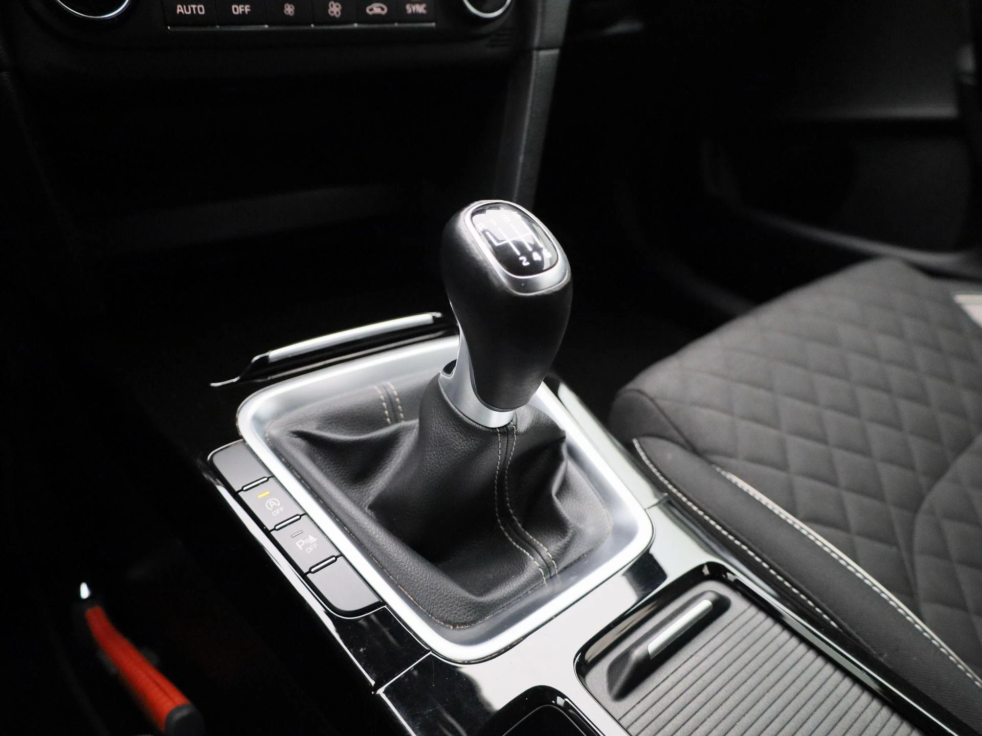 Kia-ProCeed-image-16