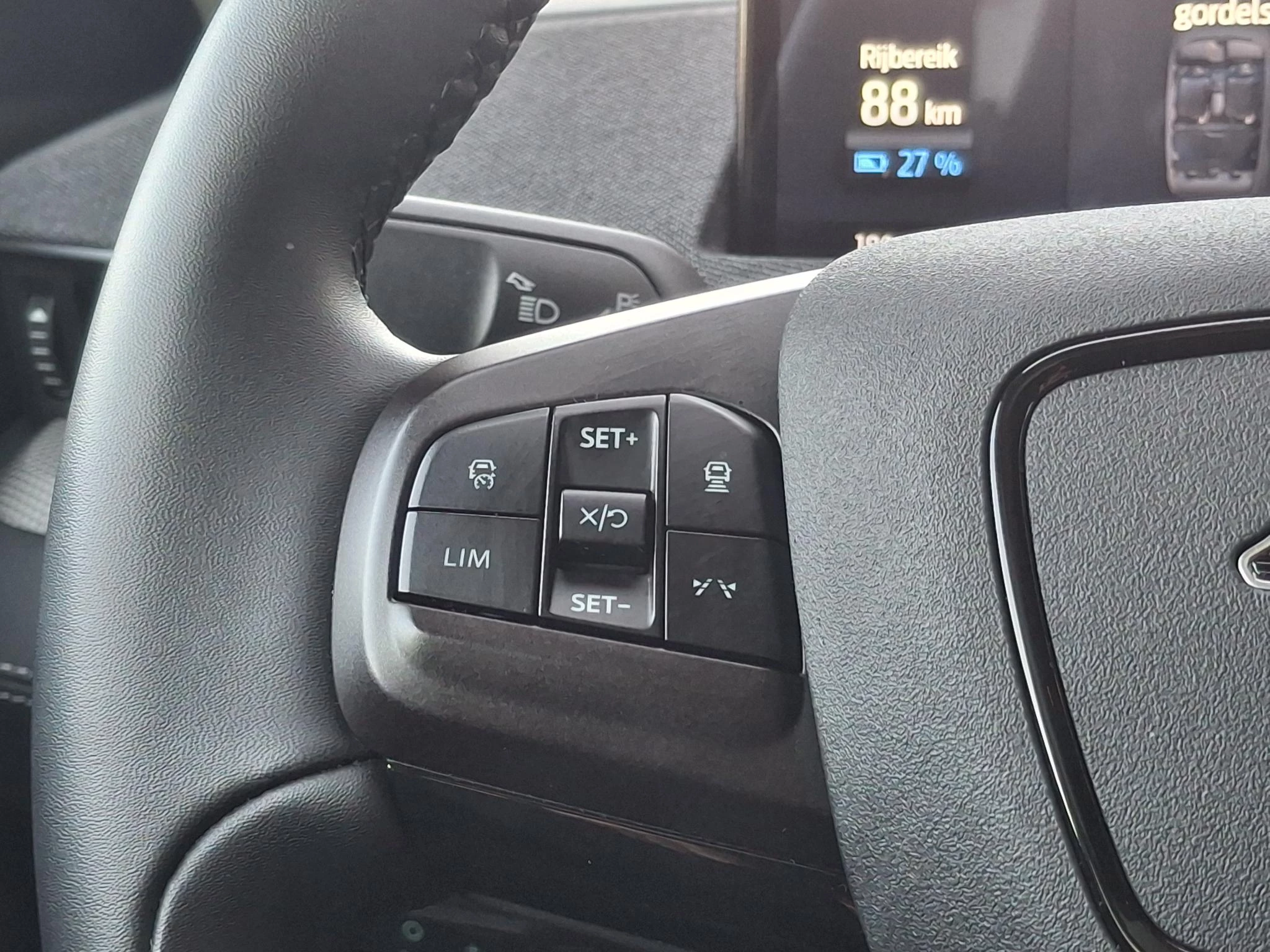 Ford-Mustang Mach-E-image-15