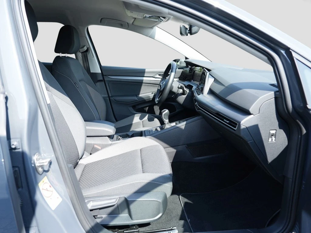 Volkswagen-Golf-image-6