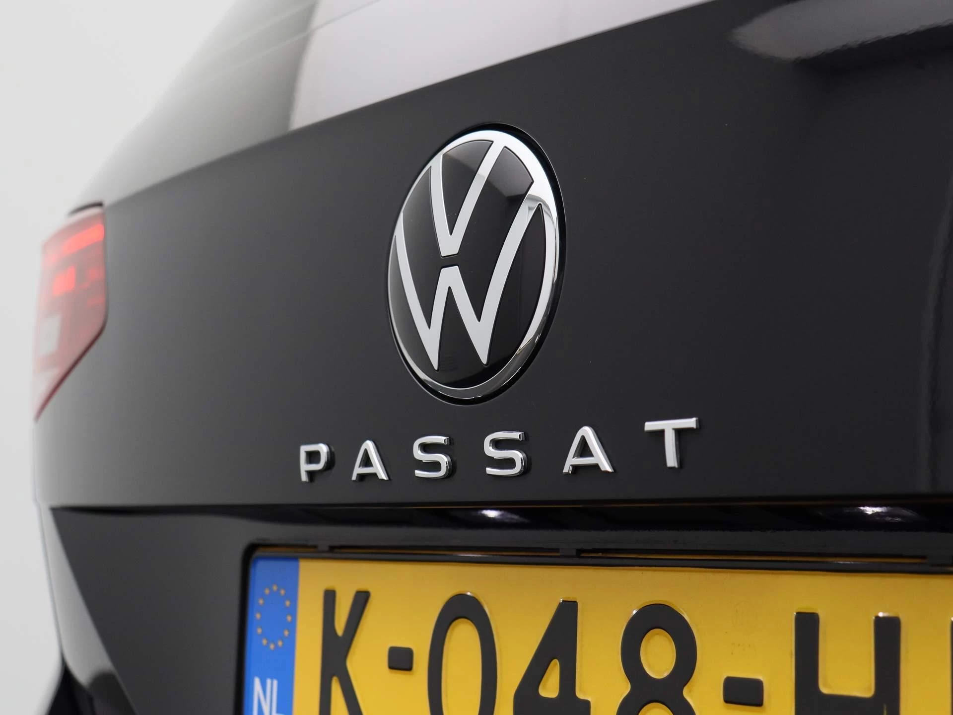 Volkswagen-Passat-image-33