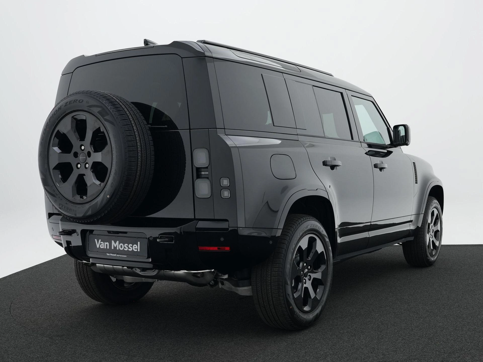 Land Rover Defender 2.0 P300e 110 Dynamic SE Edition