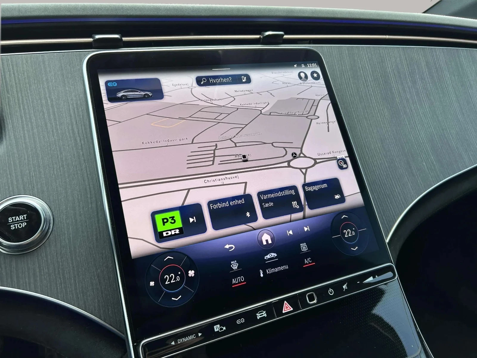 Mercedes-Benz-EQE-image-15