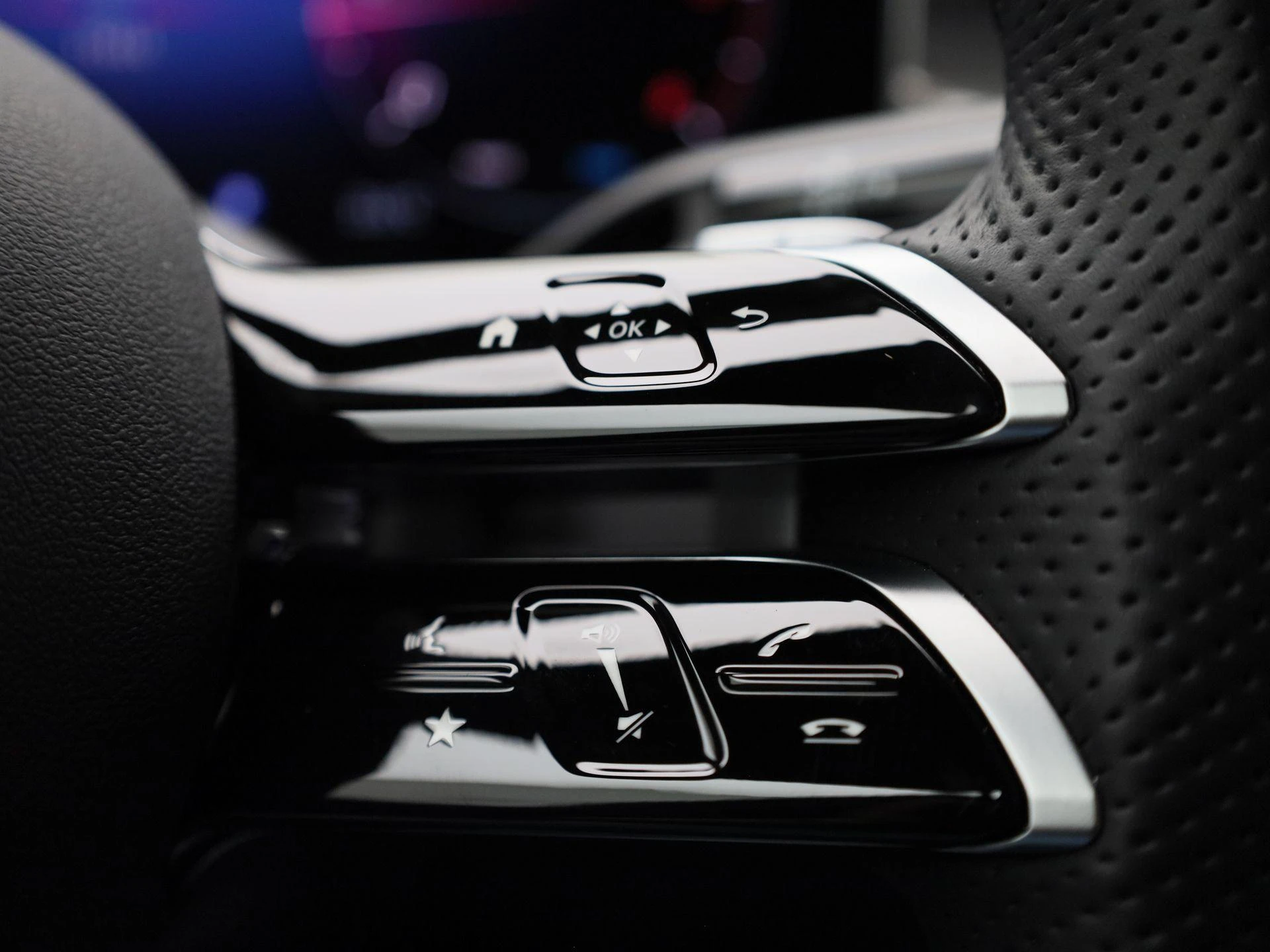 Mercedes-Benz-GLC-image-23
