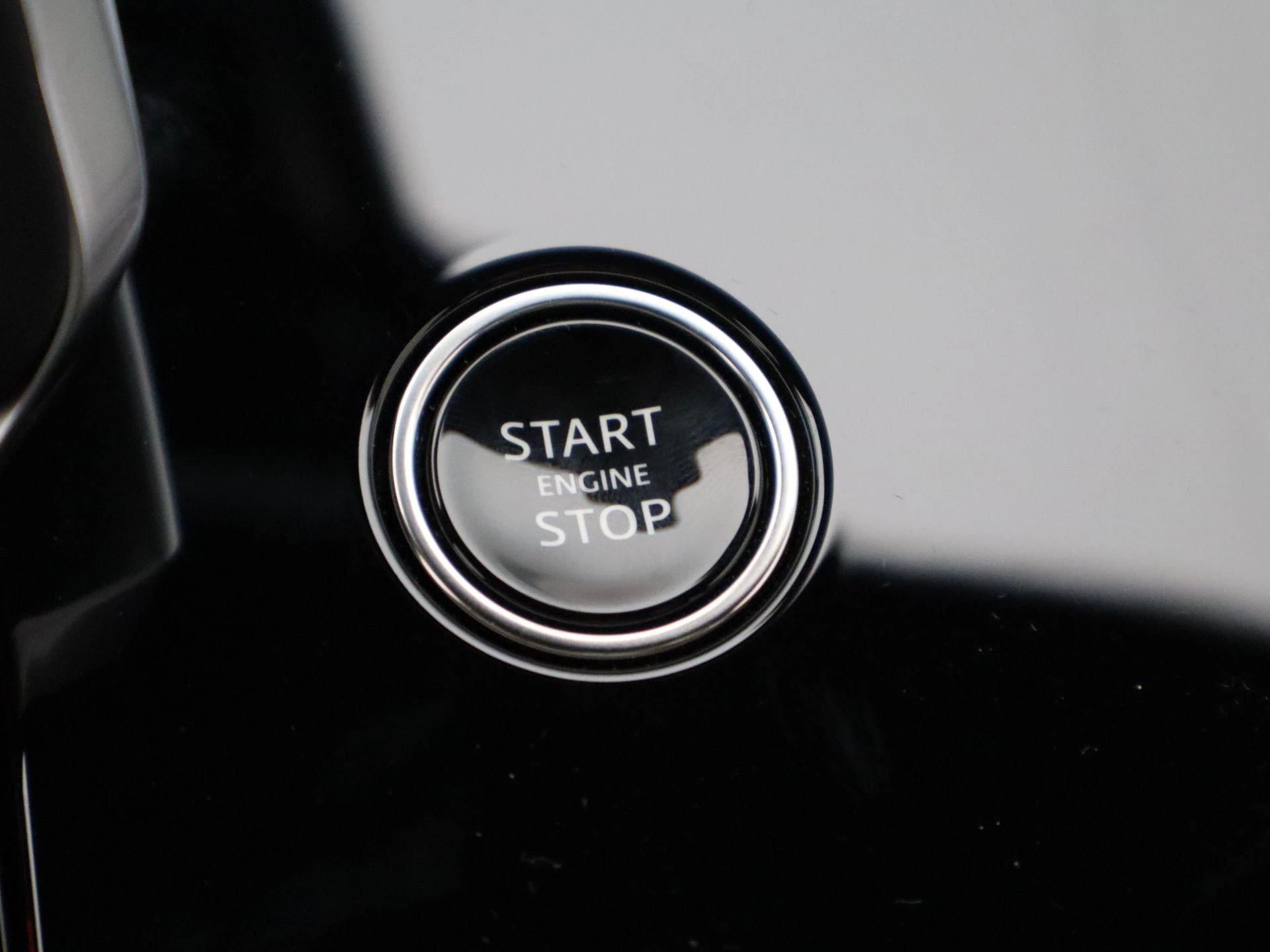 Land Rover-Range Rover Sport-image-16