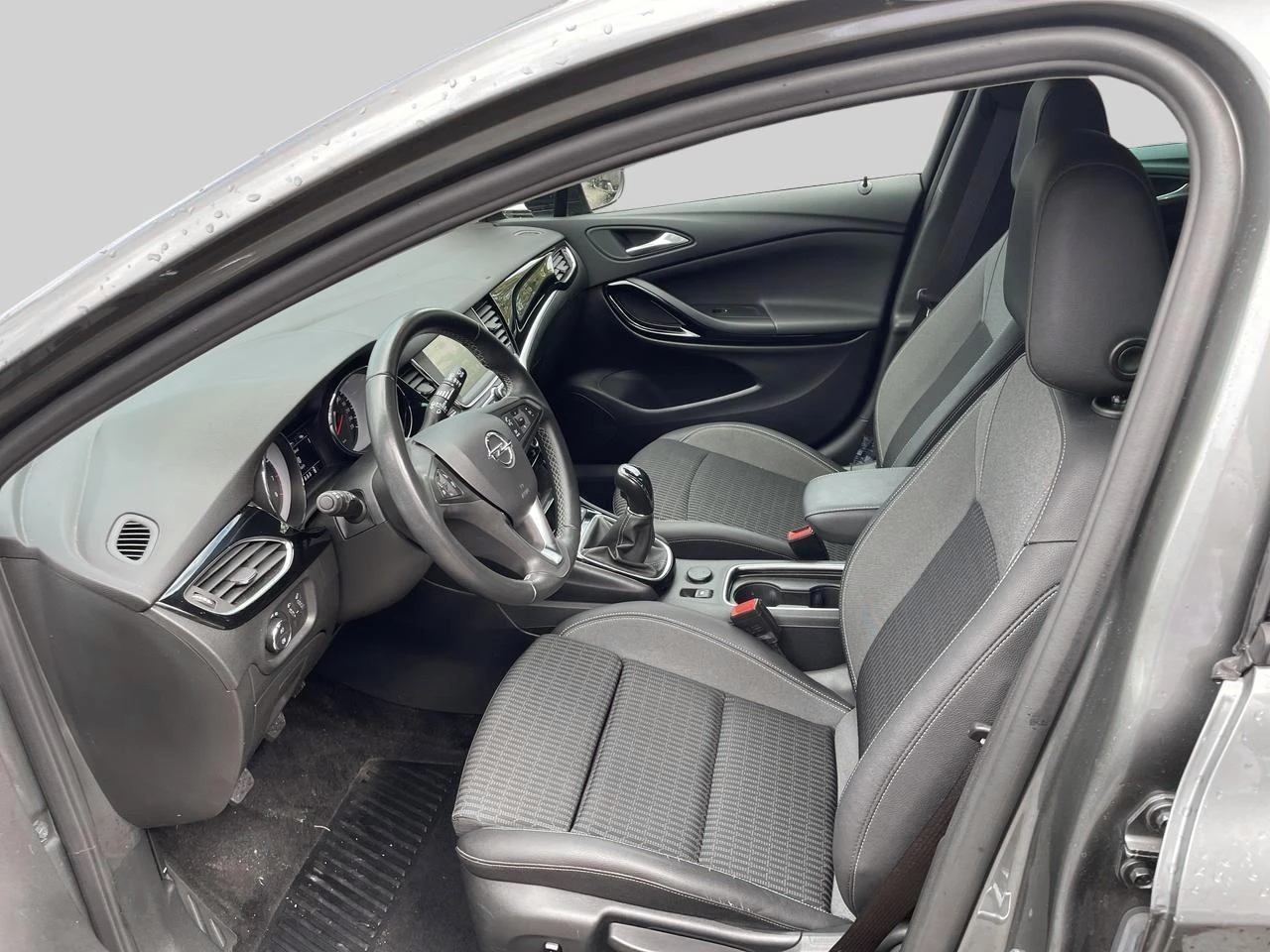 Opel-Astra-image-7
