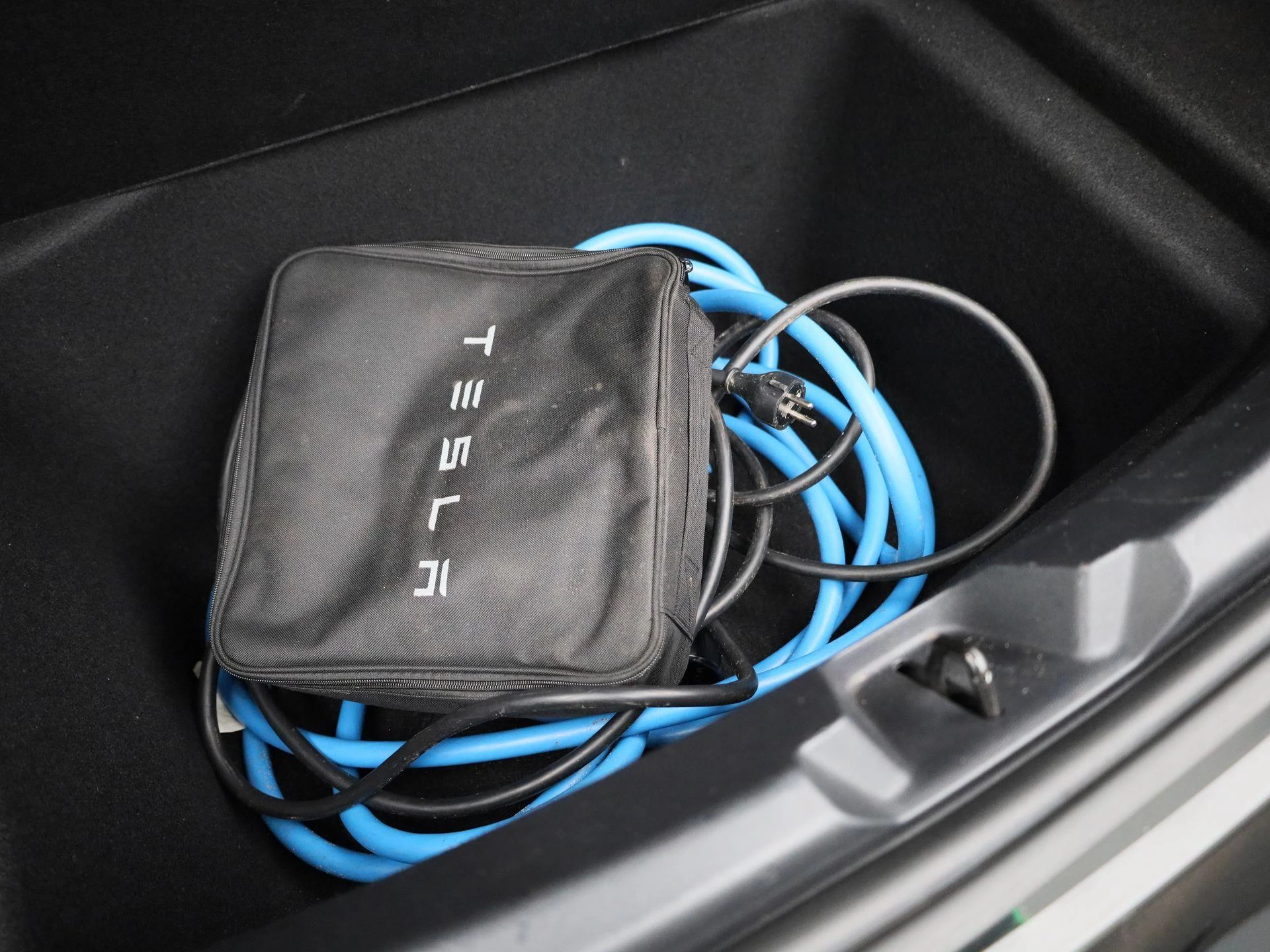 Tesla Model 3 Standard RWD Plus 60 kWh