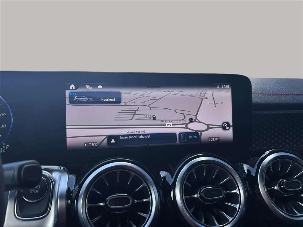 Mercedes-Benz-EQB-image-13