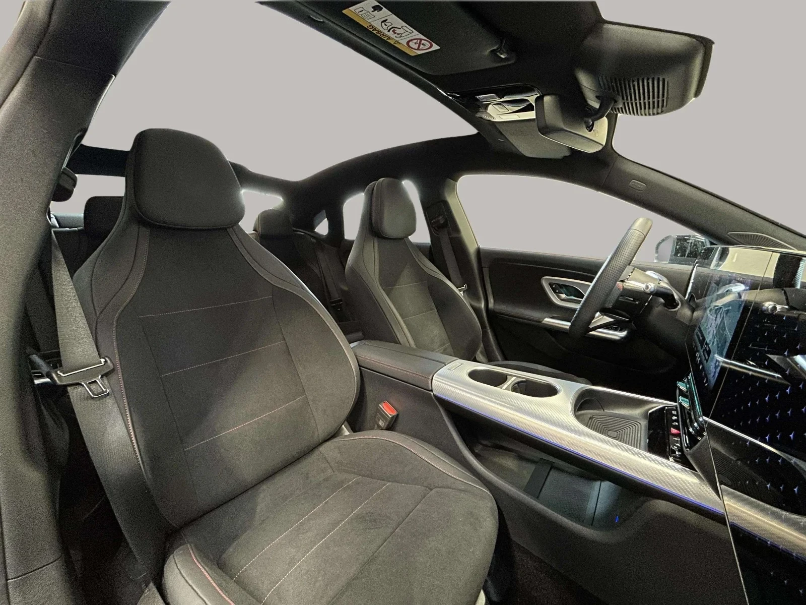 Mercedes-Benz-CLA-image-19