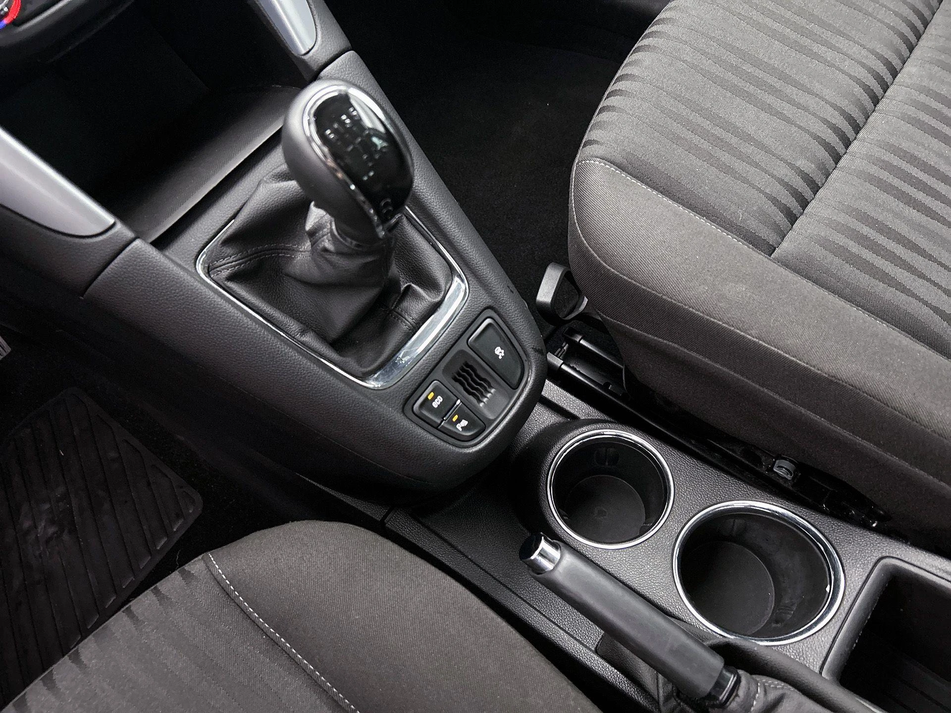 Opel-Zafira Tourer-image-21