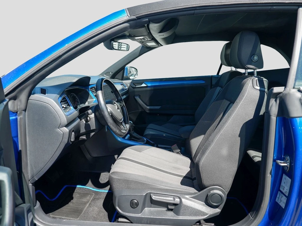 Volkswagen-T-Roc-image-6